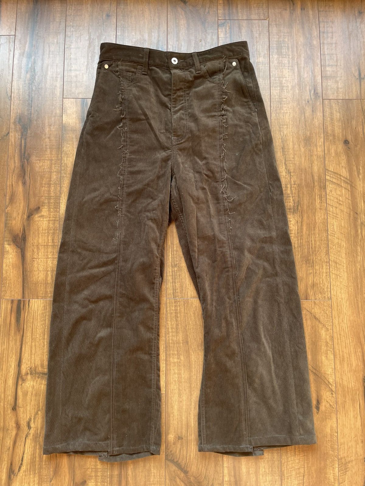 Vuja De Vuja De Isaac Tech Chino Pants in Khaki Brown | Grailed