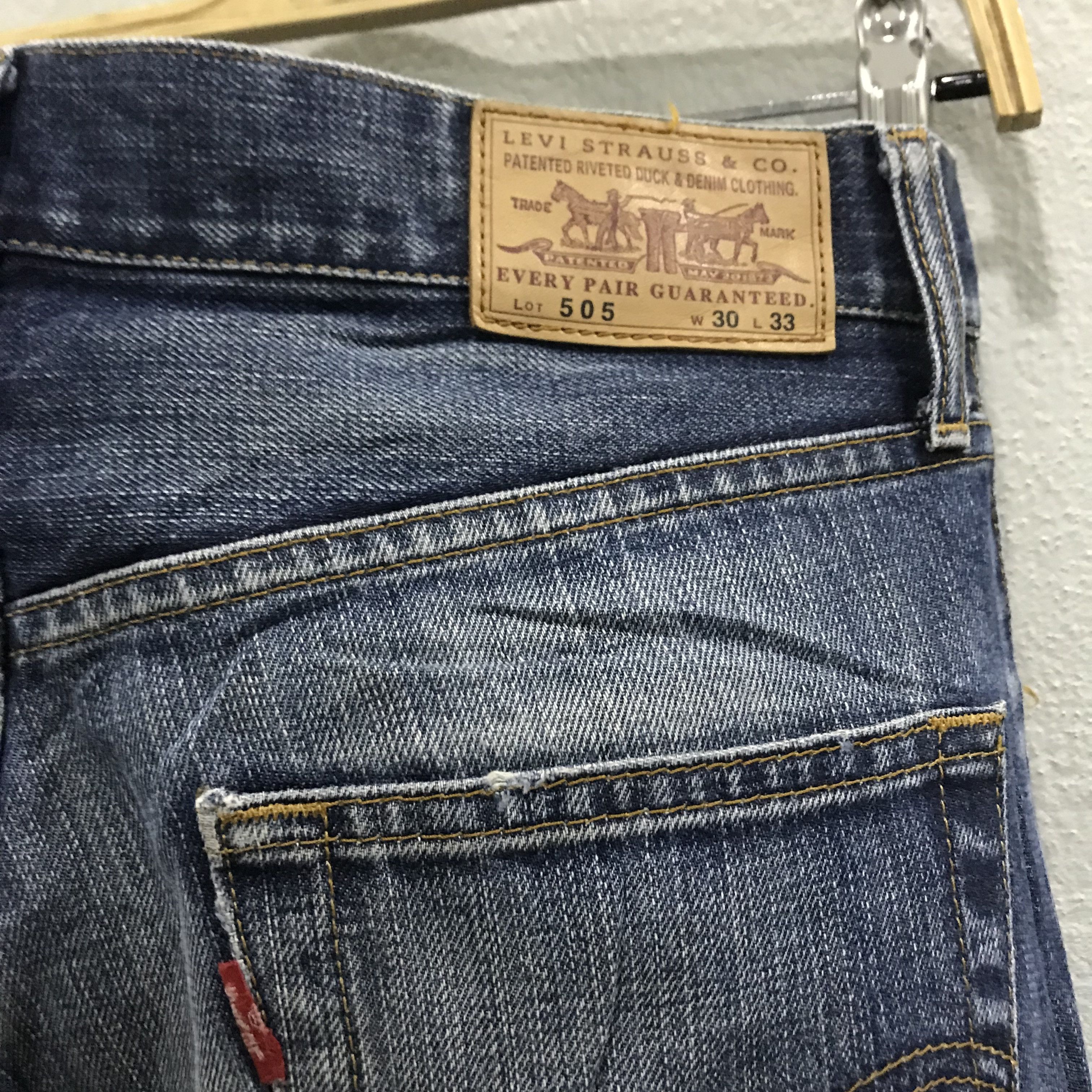 Levi's Vintage Levi’s 505 Dark Wash Distressed Straight Leg Jeans Size US 30 / EU 46 - 10 Thumbnail