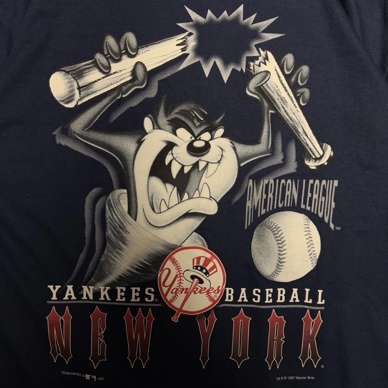 Hanes 1997 Taz New York Yankees -- XL -- Size US XL / EU 56 / 4 - 2 Thumbnail