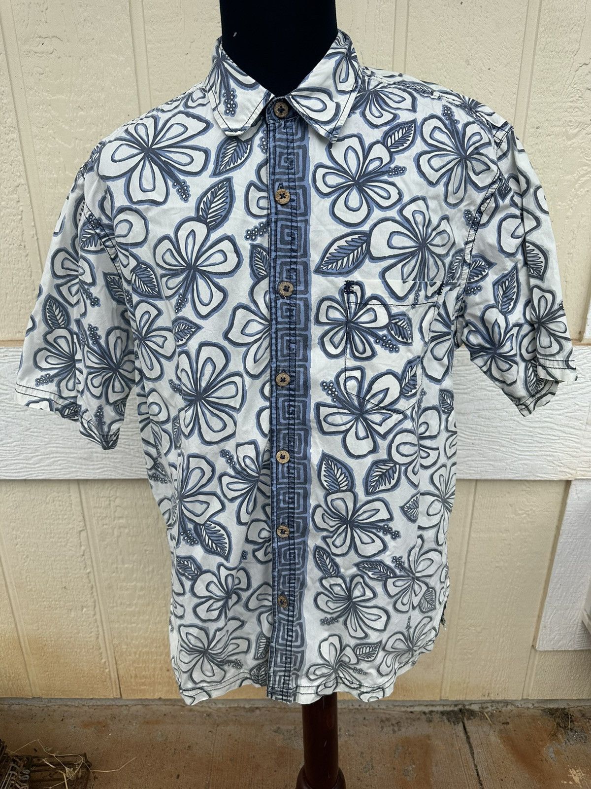 Other Kahala Hawaiian Print Blue/White Full Button Men's Large Size US L / EU 52-54 / 3 - 1 Thumbnail
