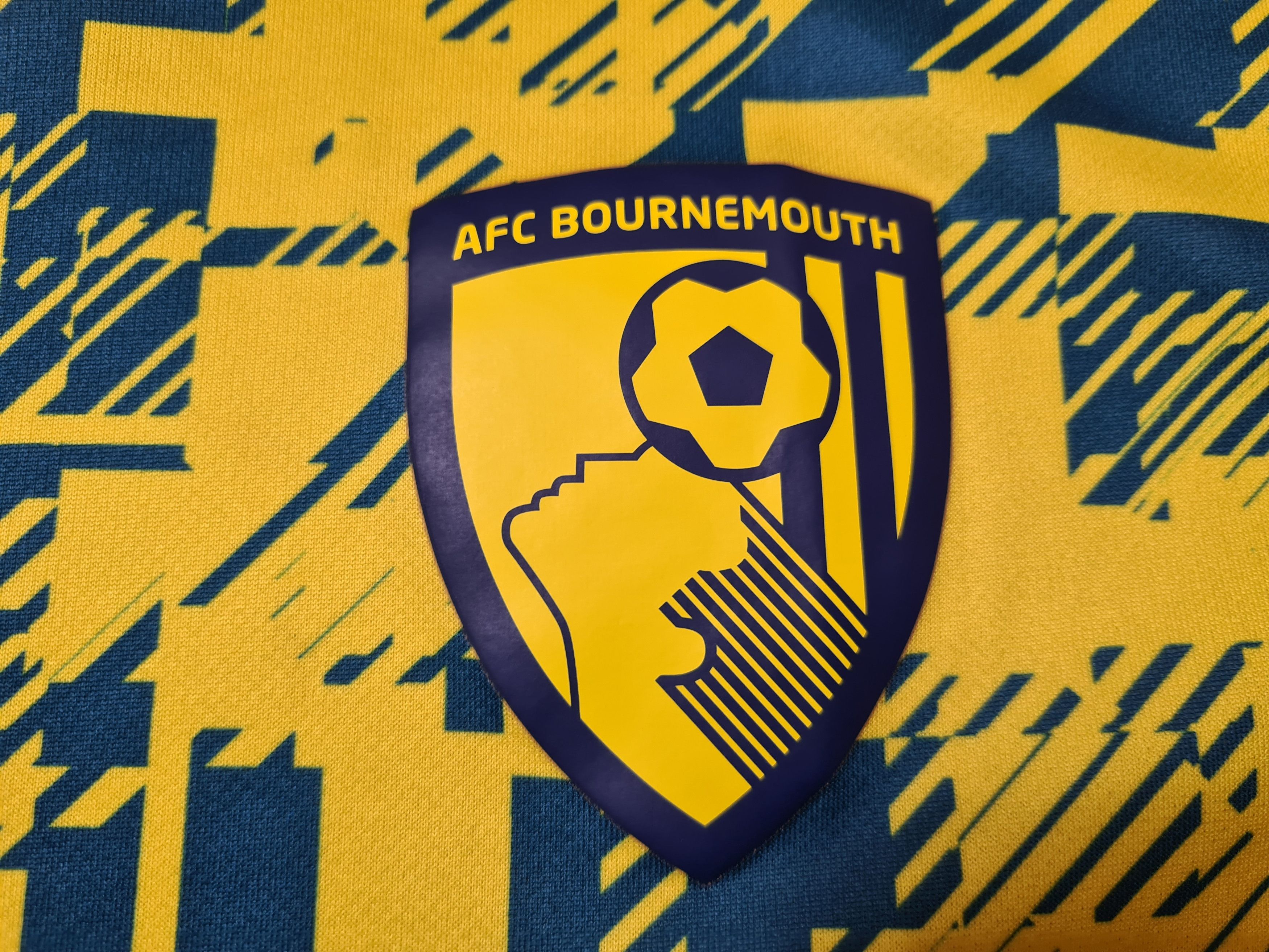 Umbro BOURNEMOUTH 2021 2022 TRAINING FOOTBALL SHIRT SOCCER JERSEY Size US XXL / EU 58 / 5 - 4 Thumbnail