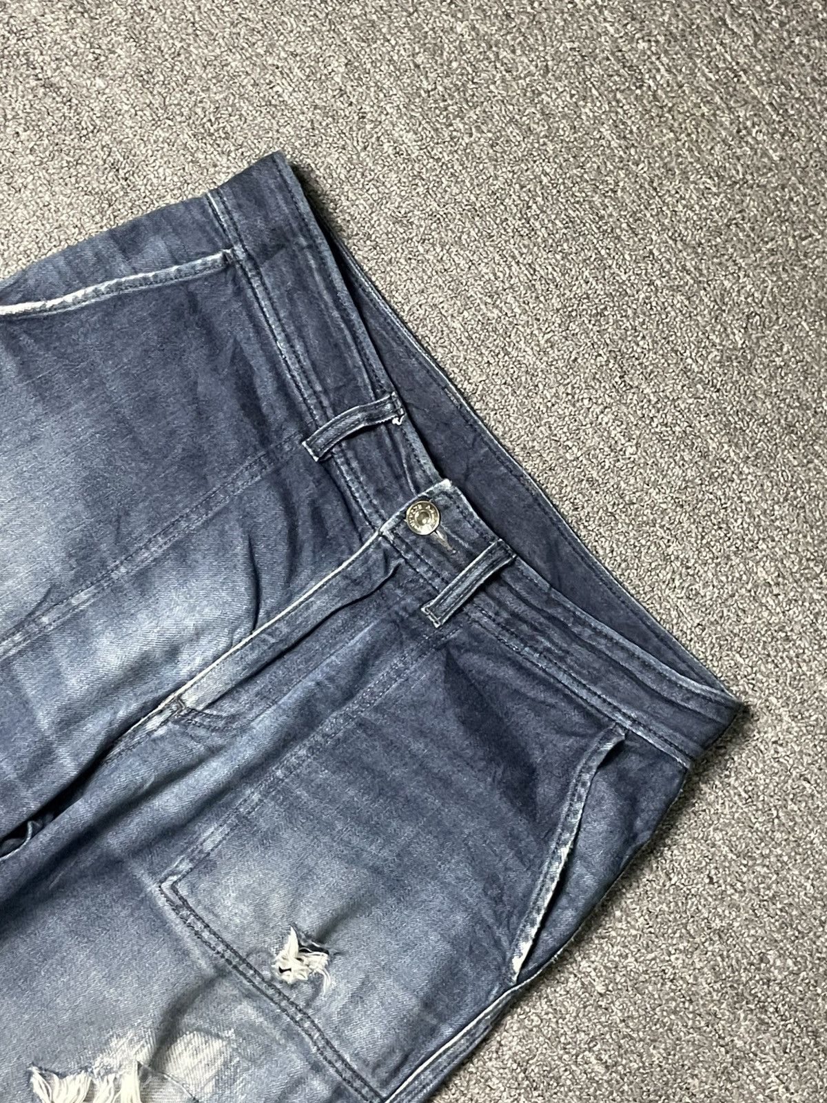 Armani Exchange × Vintage ARMANI EXCHANGE Distressed Ripped Jeans (91) Size US 33 - 6 Thumbnail