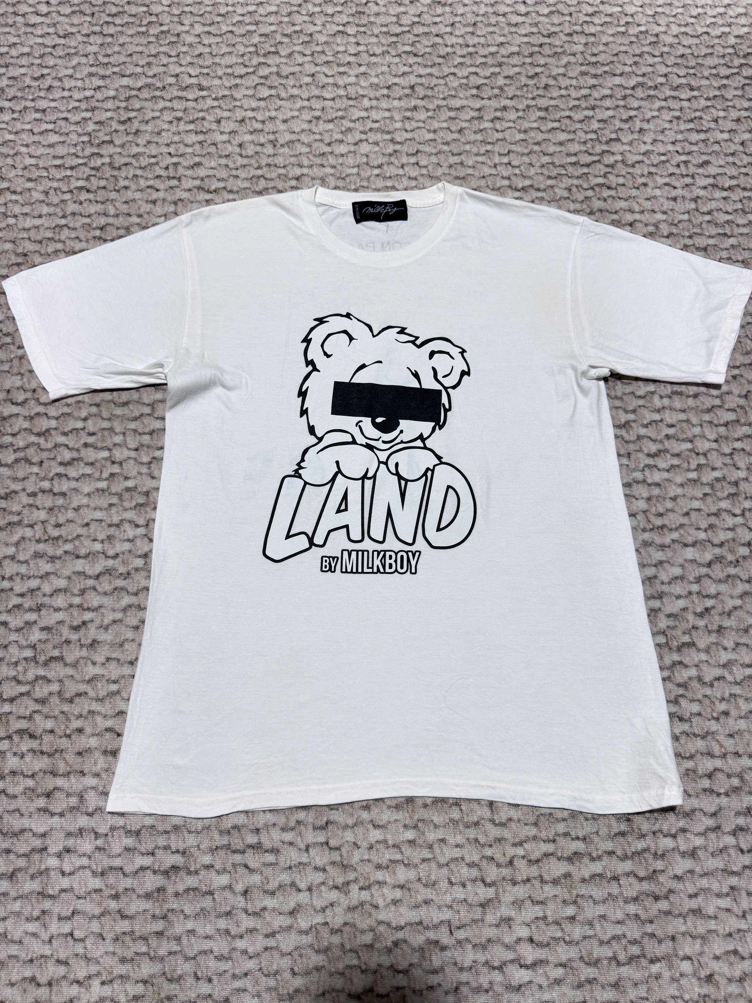 Japanese Brand Japanese Brand Milkboy Bear Land Season Pass T shirt Size US M / EU 48-50 / 2 - 1 Thumbnail