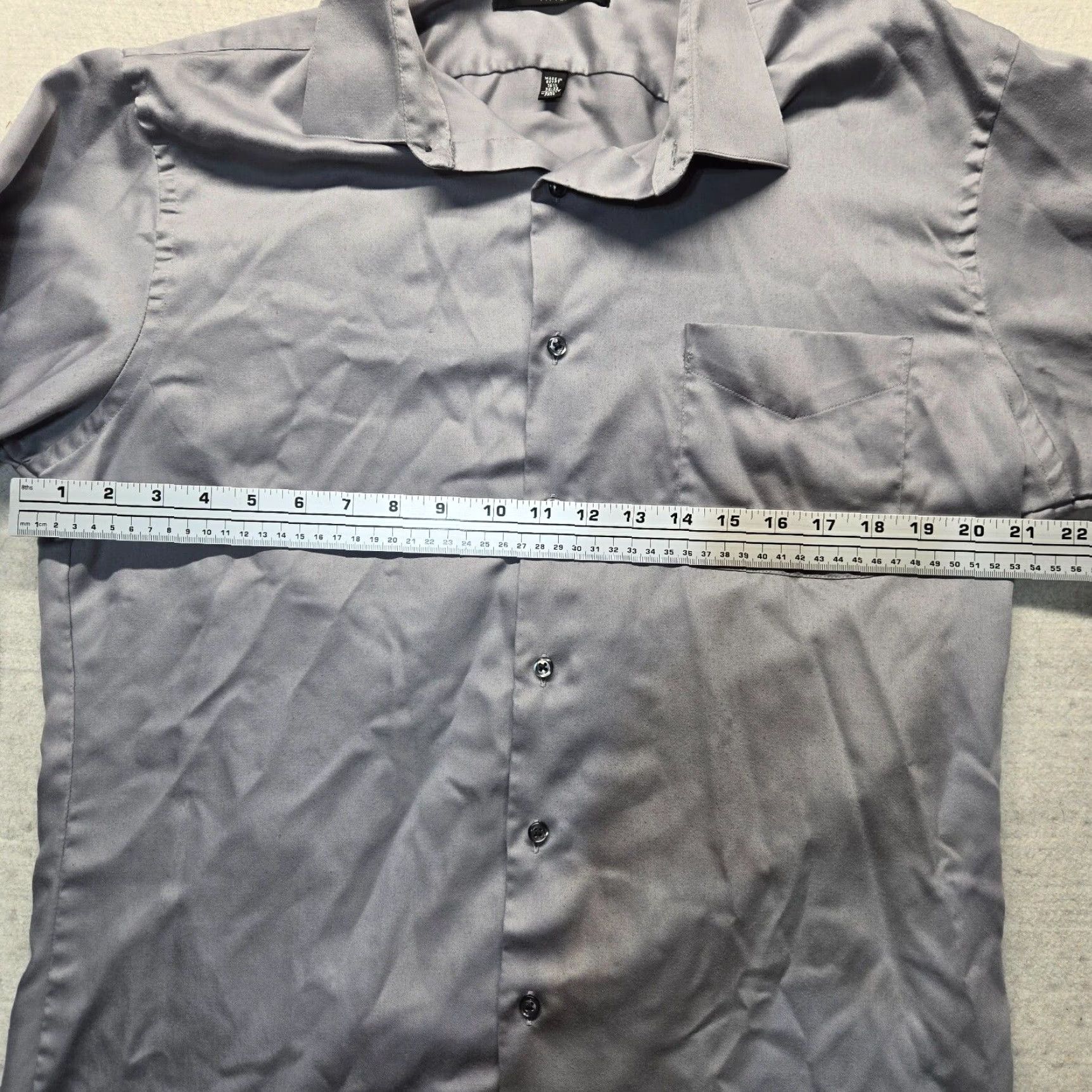 Geoffrey Beene VINTAGE Geoffrey Beene Dress Shirt Long Sleeve Adult Men's Gray 16.5 Wrinkle Resistant Business Formal Classic Fit Size US L / EU 52-54 / 3 - 4 Thumbnail