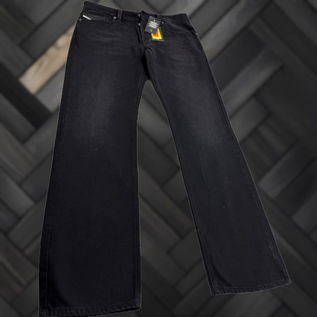 Diesel Diesel Markee Men’s Black Straight Fit Jeans 33 Regular Inseam 32 Size US 33 - 1 Thumbnail