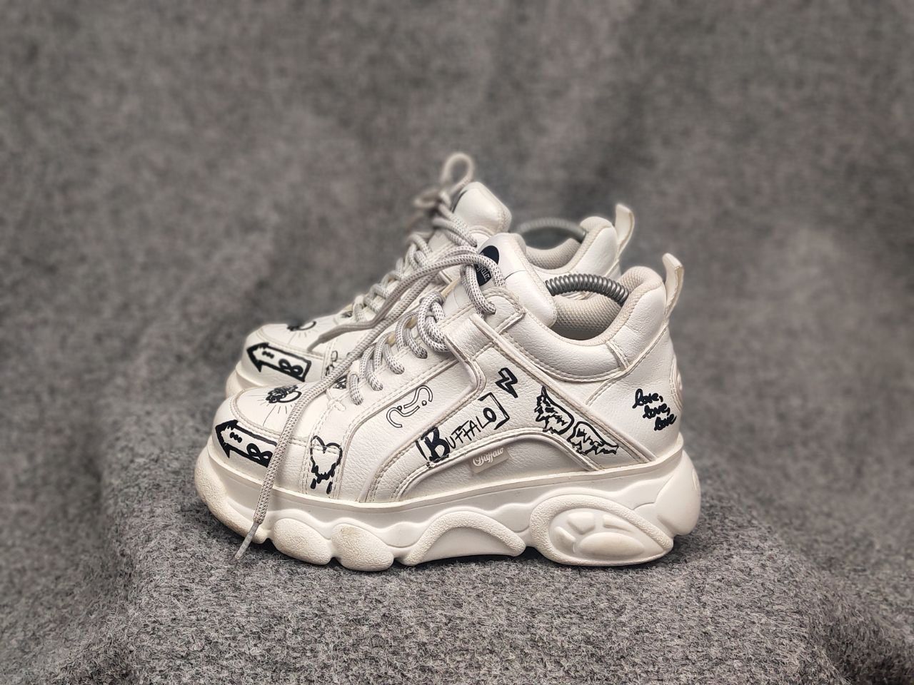 Buffalo London Buffalo Superge Cld Corin Oversized Paint Logo Sneakers Size US 6.5 / IT 36.5 - 10 Thumbnail