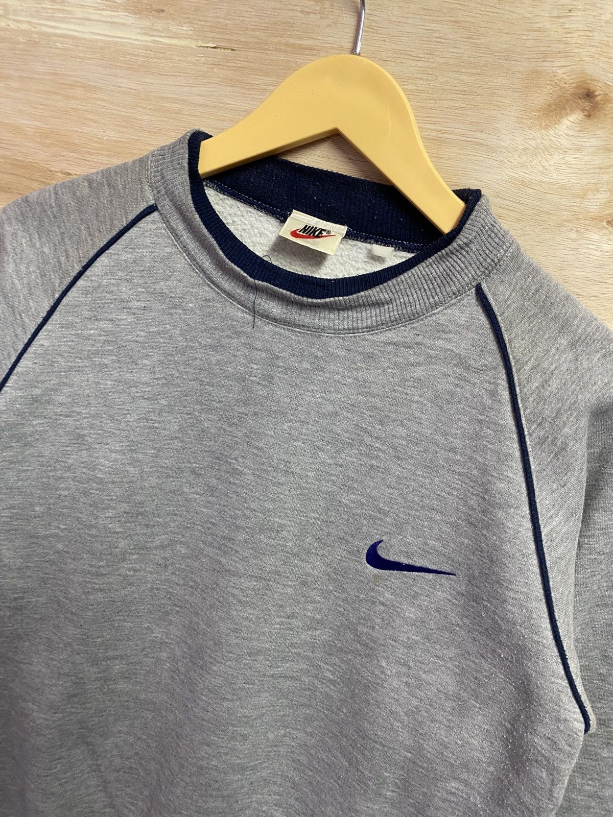 Nike Vintage Nike small logo sweatshirt Size US S / EU 44-46 / 1 - 2 Thumbnail