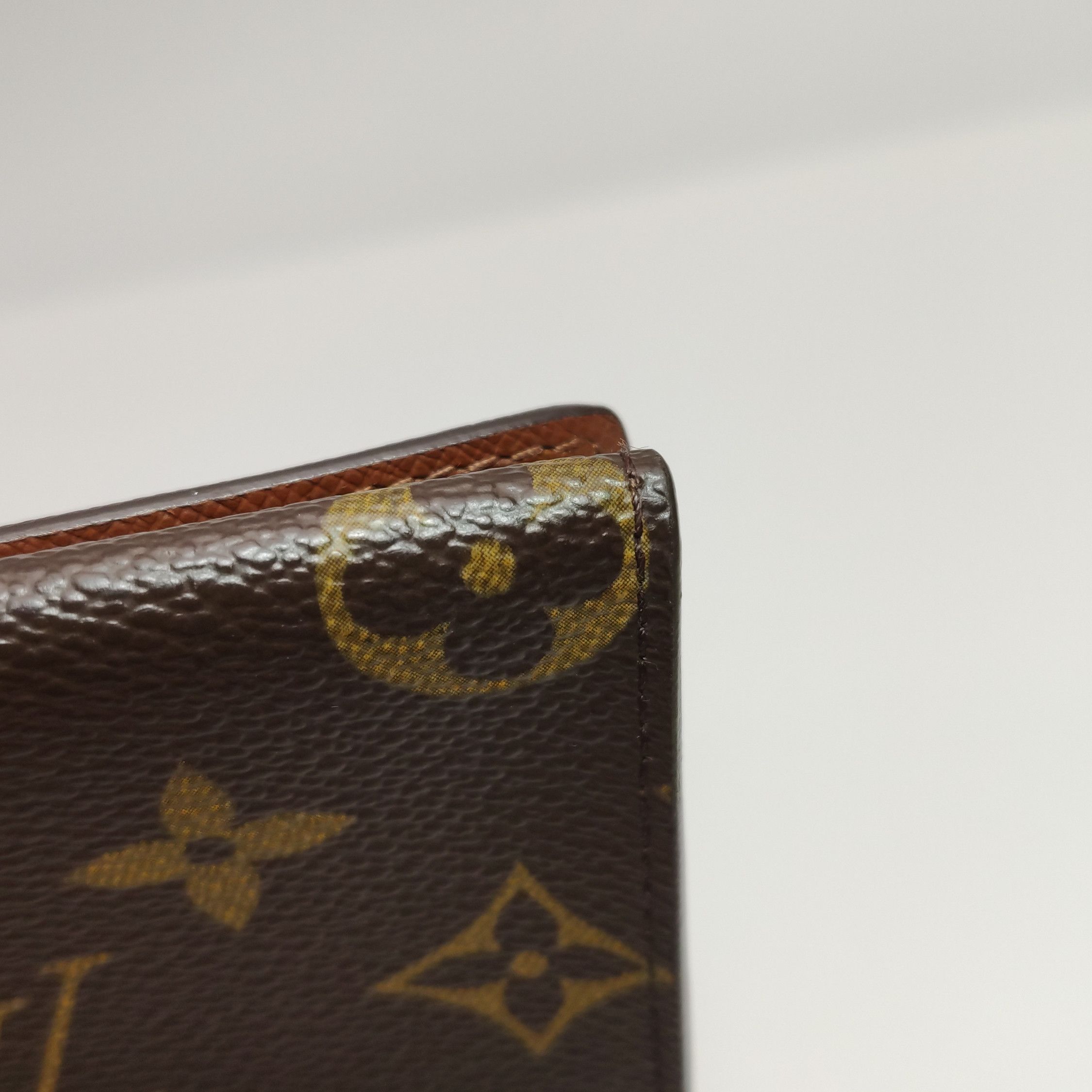 Louis Vuitton Louis Vuitton (LV) Cowhide Monogram Print Card Holder -y250 Size ONE SIZE - 6 Thumbnail