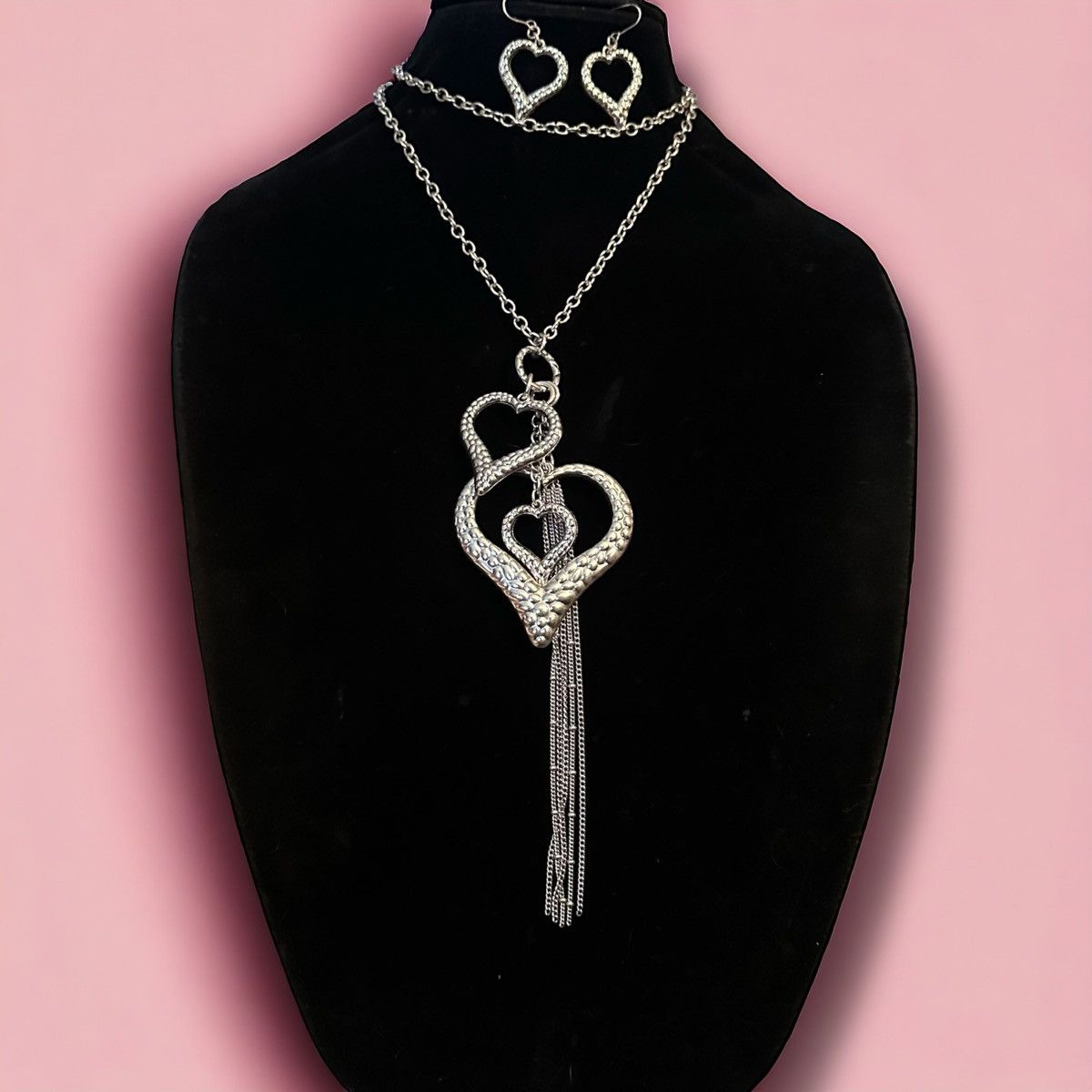 Other Long silver tone dangling heart tassel necklace and earring Size ONE SIZE - 1 Thumbnail