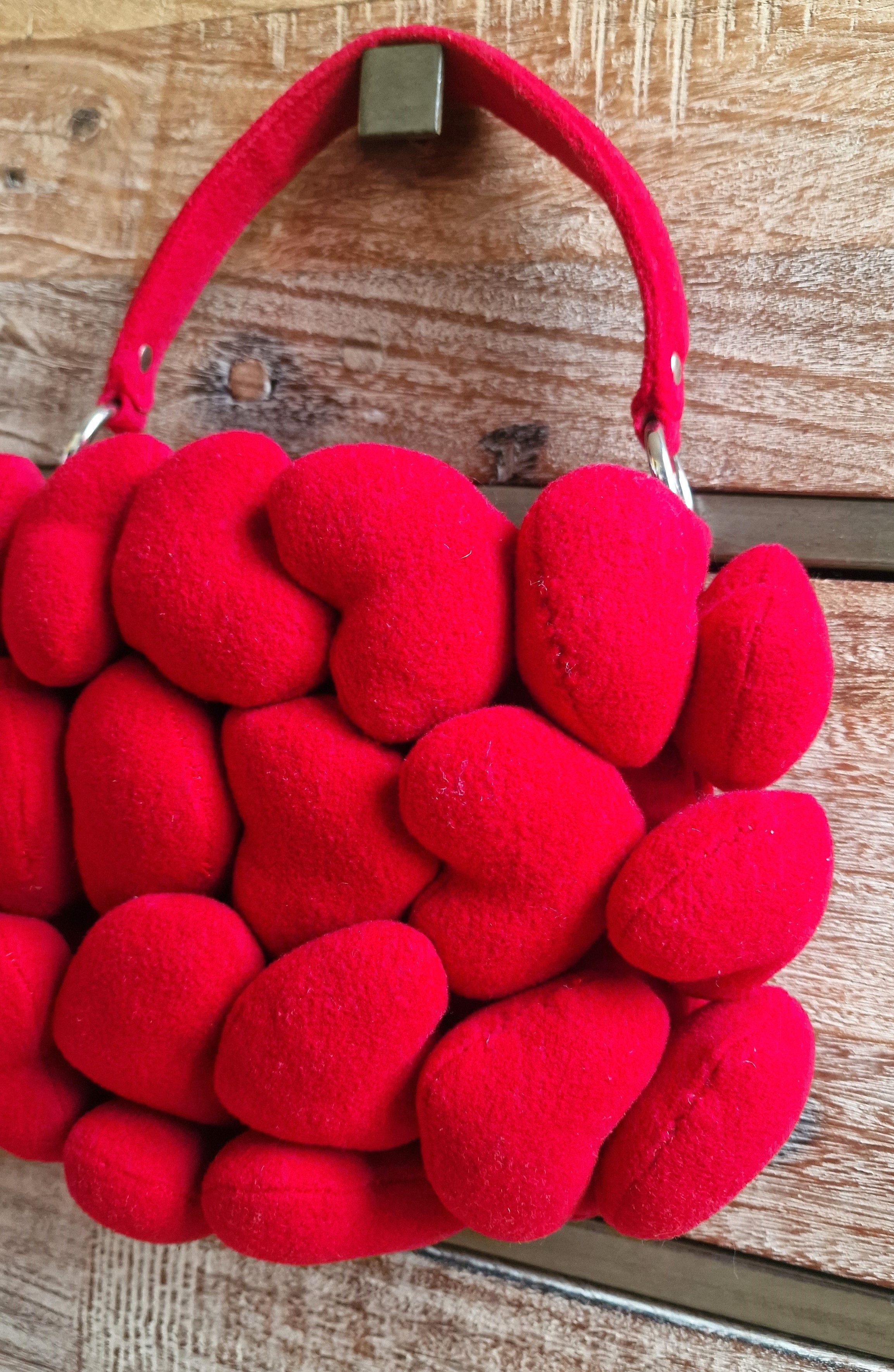 Moschino Iconic MOSCHINO Heart Red Plush Toy Hand Shoulder Bag Size ONE SIZE - 9 Thumbnail