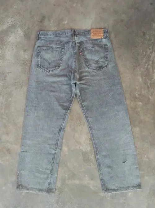 Levi's 90s Vintage Levi's 501 Made In USA Distressed Jeans 34x27 Size US 34 / EU 50 - 2 Thumbnail