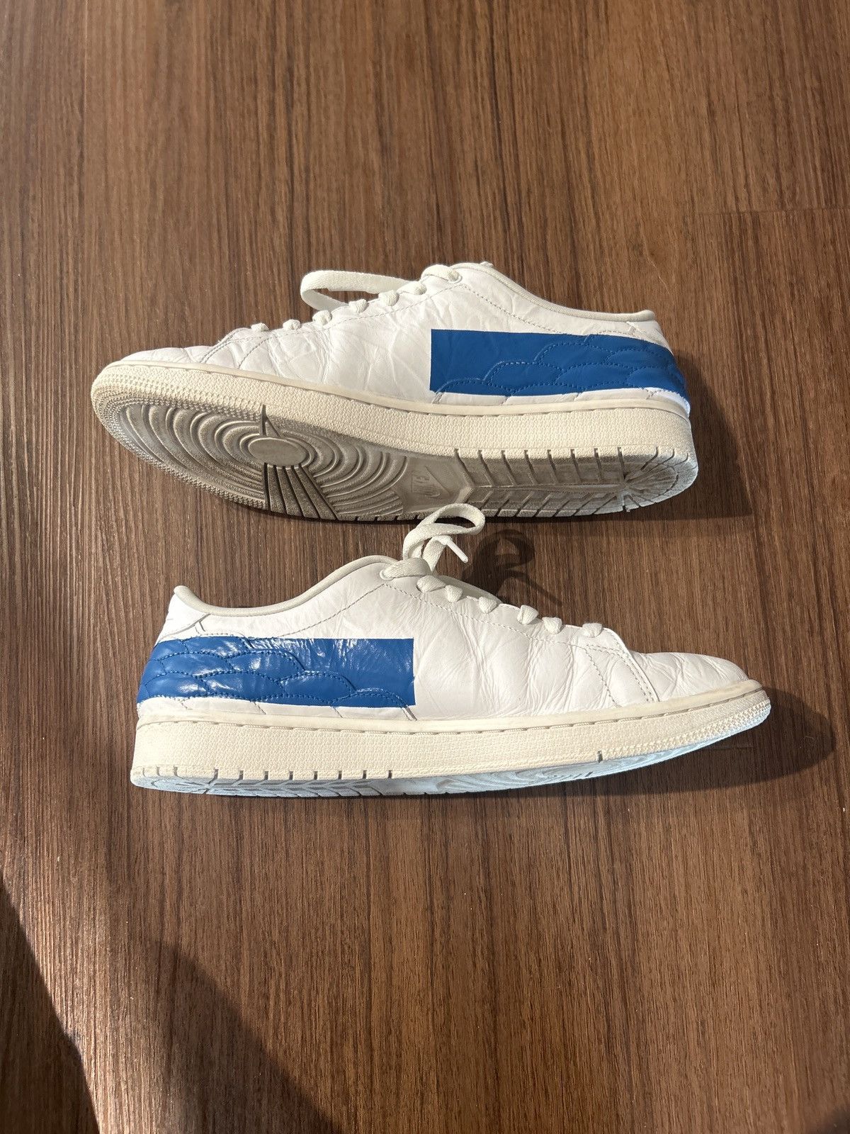 Jordan Brand × Nike Air Jordan 1 Centre Court Size US 10 / EU 43 - 1 Thumbnail