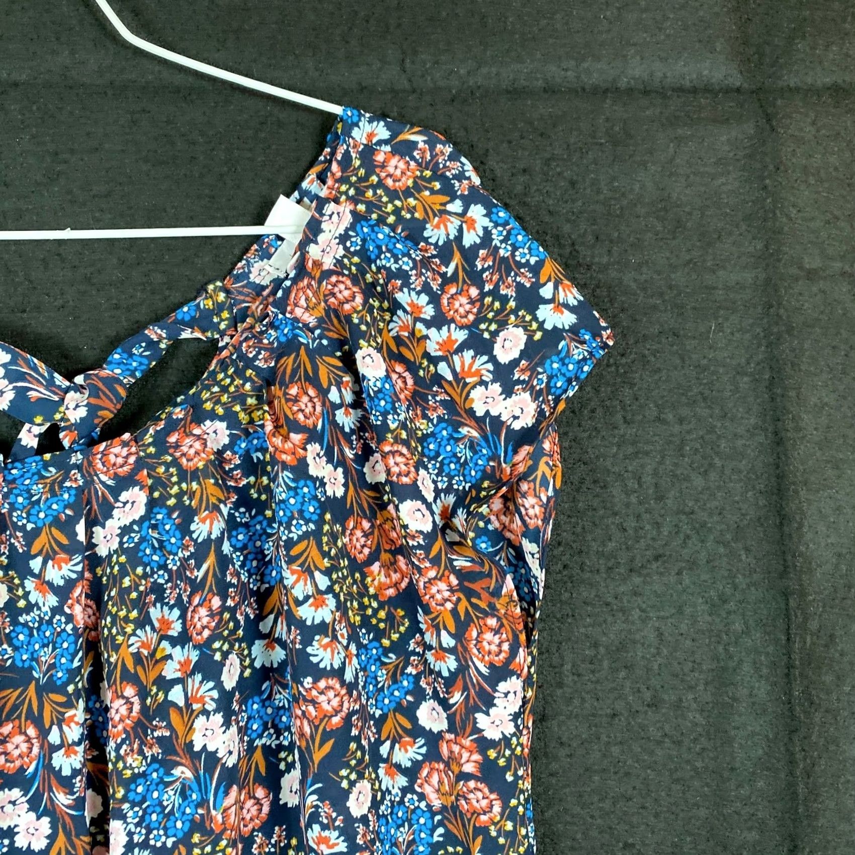 Lauren Conrad Lauren Conrad Blouse Short Sleeve Floral Multi Pleated Back Tie Small Womens Shirt Size S / US 4 / IT 40 - 5 Thumbnail