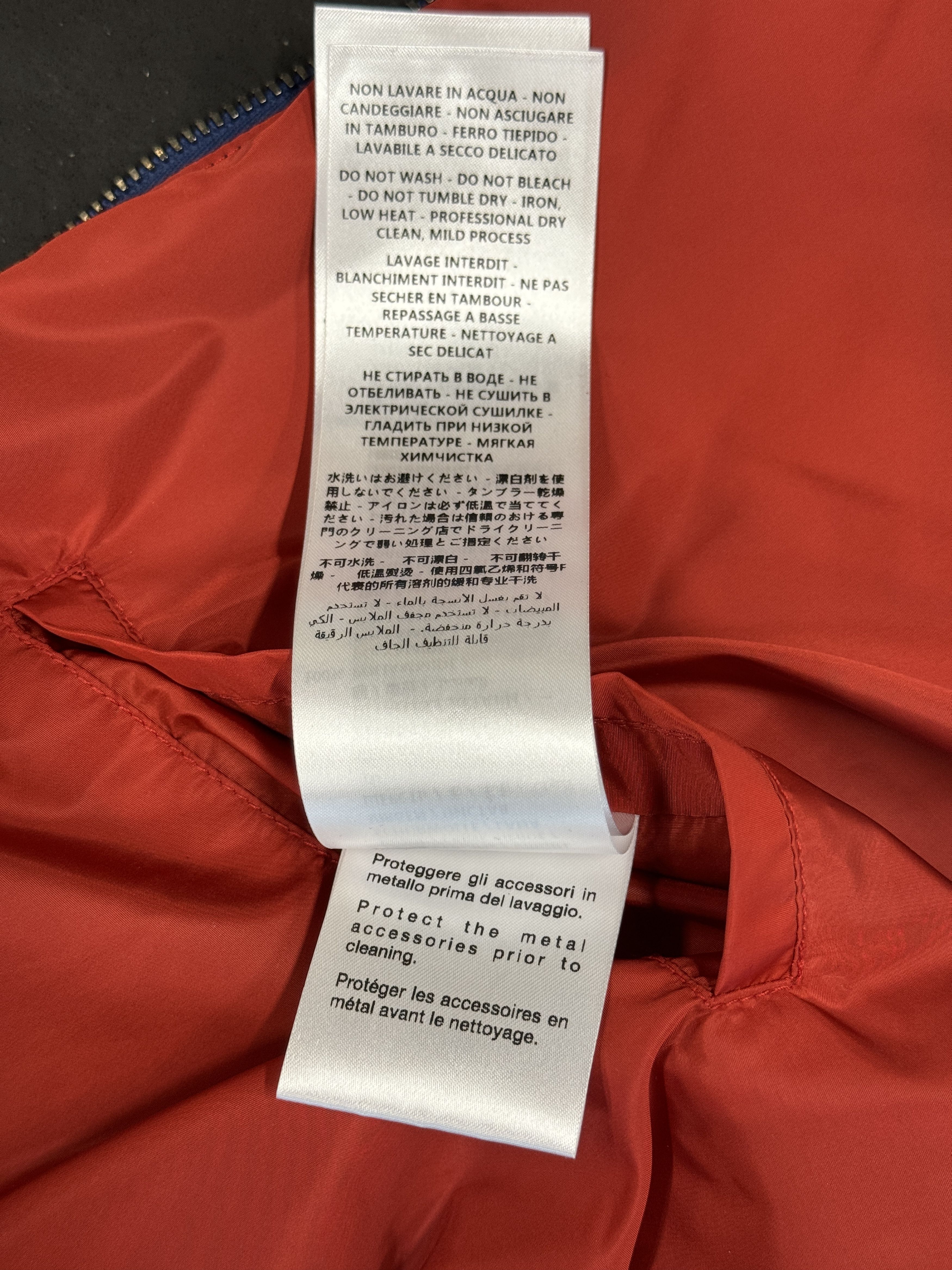 Gucci Gucci Monogram Rain Jacket Navy Red Size US L / EU 52-54 / 3 - 8 Thumbnail