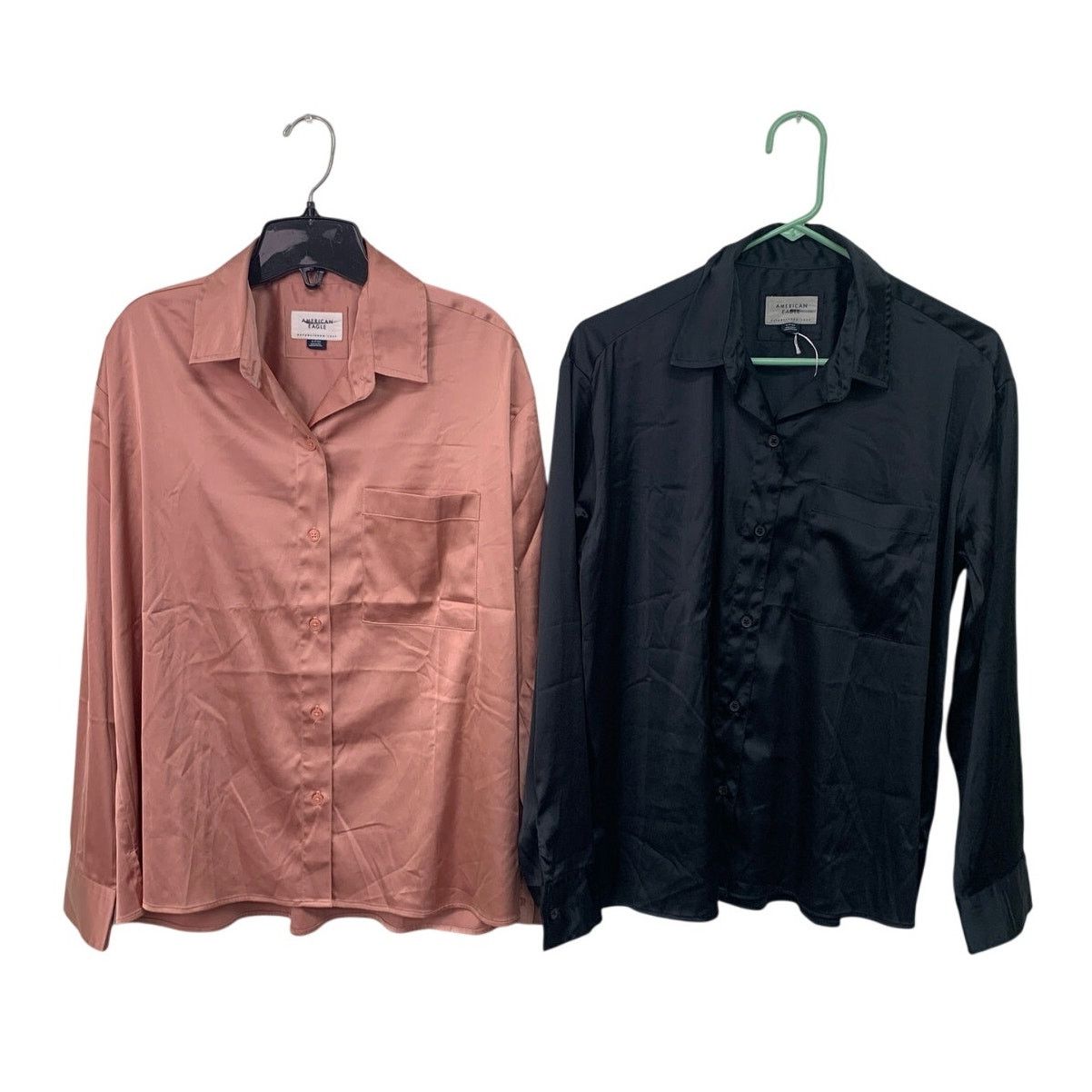 American Eagle Outfitters 2 New American Eagle Womens Collared Button Up Shirts Size S / US 4 / IT 40 - 1 Thumbnail