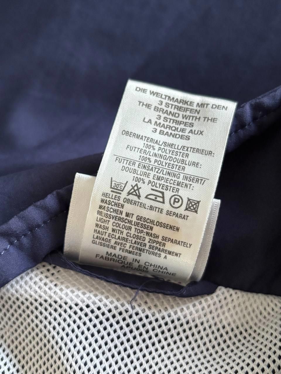 Adidas Adidas Windbreaker Jacket Size L Blue/White Full Zip Vintage Size US L / EU 52-54 / 3 - 6 Thumbnail