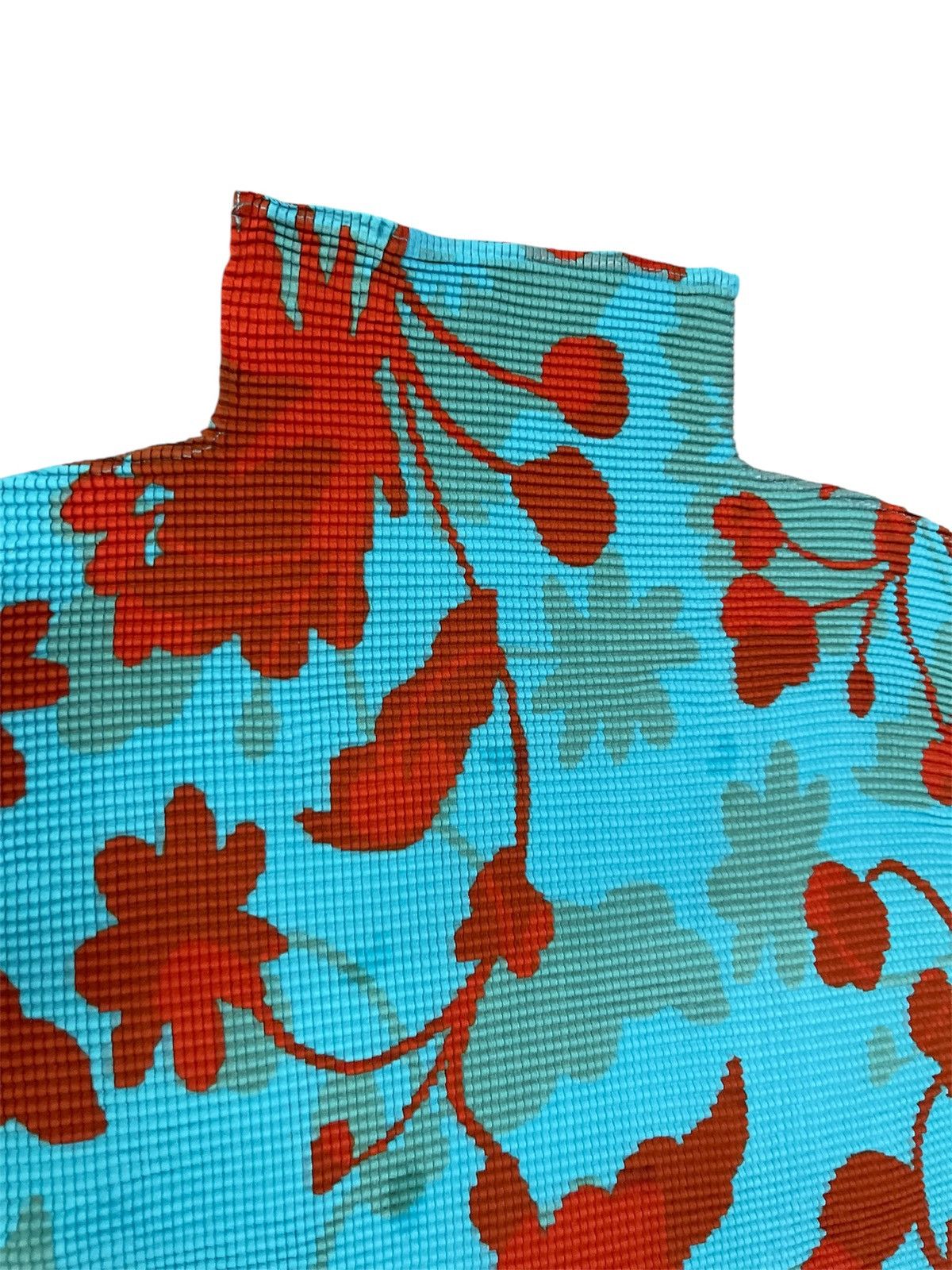 Pleats Please Issey Miyake Issey Miyake Floral Hi Neck Pleated Top In Turquoise Color Size S / US 4 / IT 40 - 5 Thumbnail