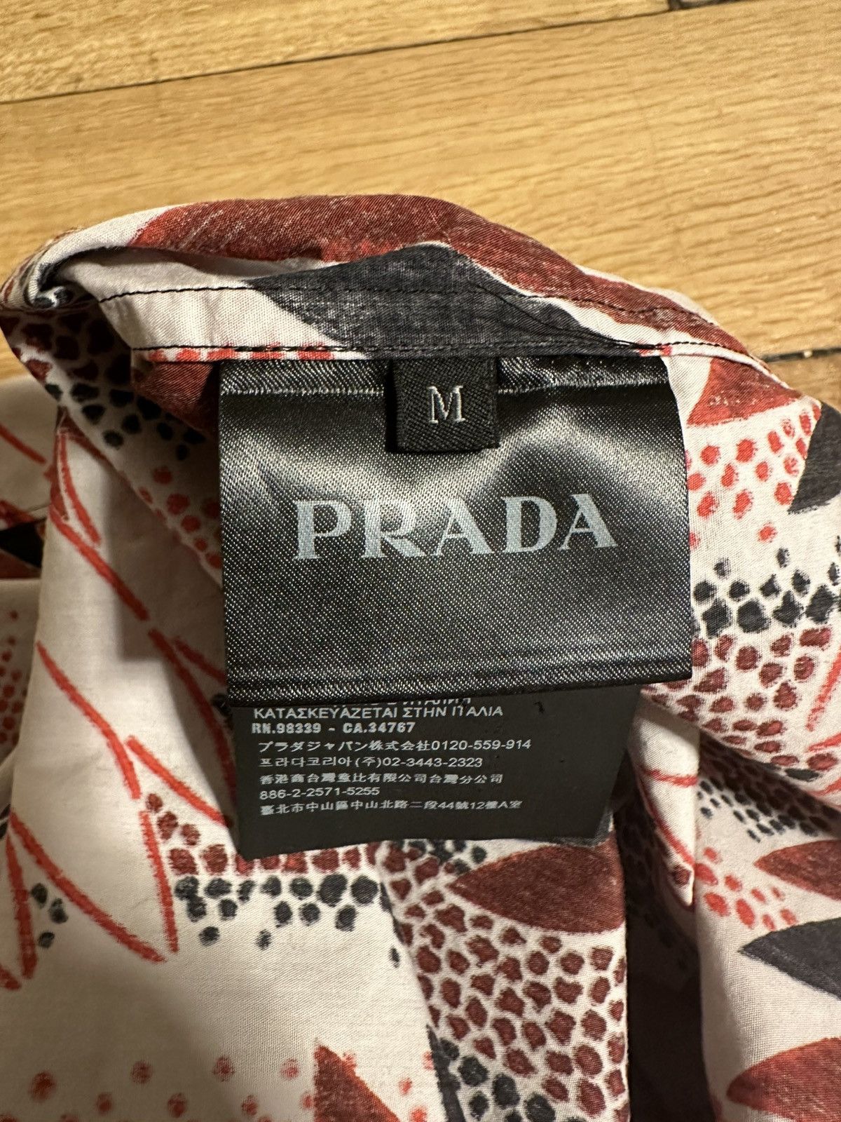 Prada Prada SS 2016 Printed Short Sleeve Shirt Size US M / EU 48-50 / 2 - 5 Thumbnail
