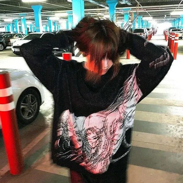 image of Vintage Men Women Sweater Streetwear Knitted Tops in Black (Size Medium)