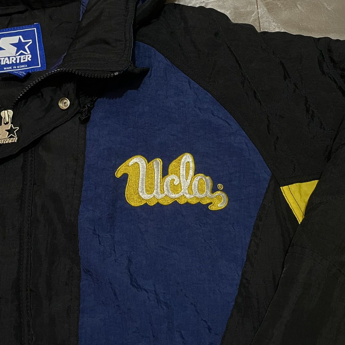 Starter Vintage Starter x UCLA Bruins Puffer Jacket (Hooded) Size US M / EU 48-50 / 2 - 3 Thumbnail