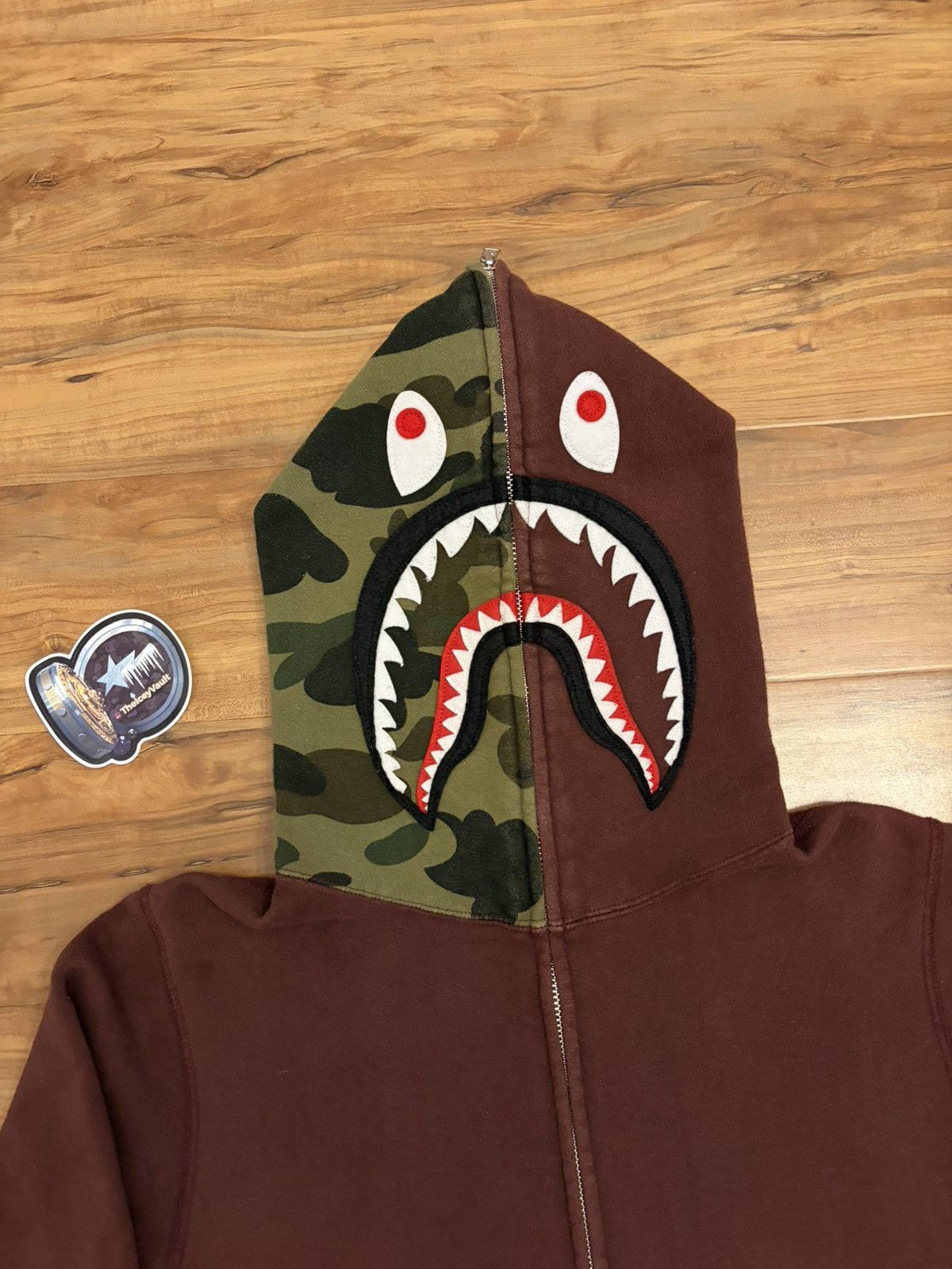 Bape Bape Burgundy / Green Camo Shark Full Zip Hoodie Size US S / EU 44-46 / 1 - 4 Thumbnail