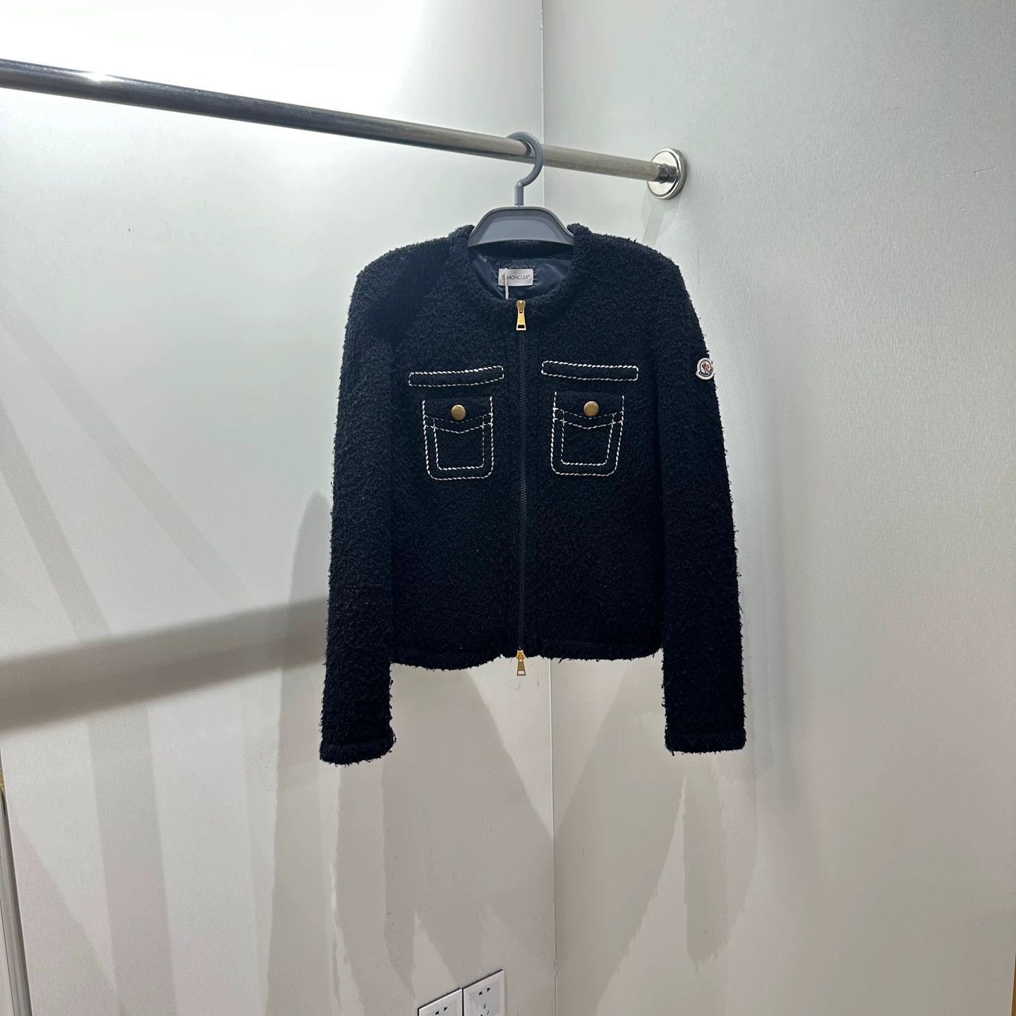 Moncler Moncler apr245 Chanel Wool Down Coat XS Size XS / US 0-2 / IT 36-38 - 1 Thumbnail