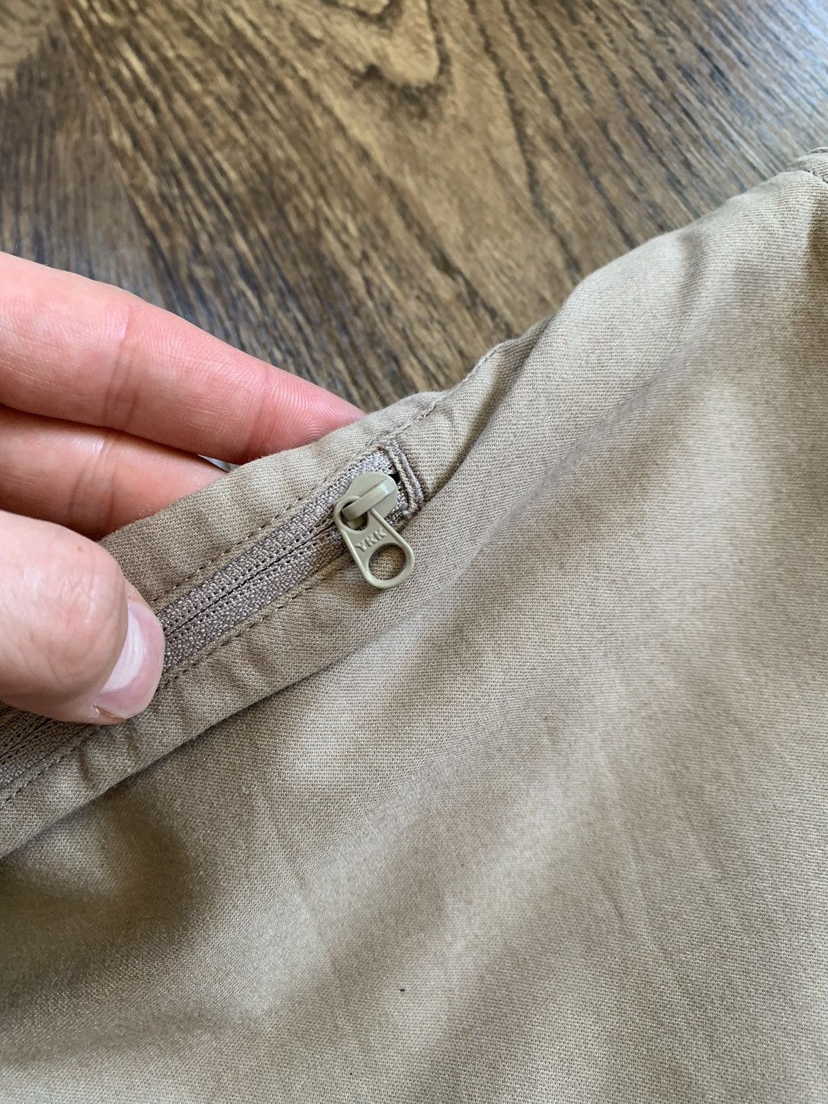 Arc'teryx Shorts Arc’teryx sz L-XL CA#34438 Size US 43 - 4 Thumbnail