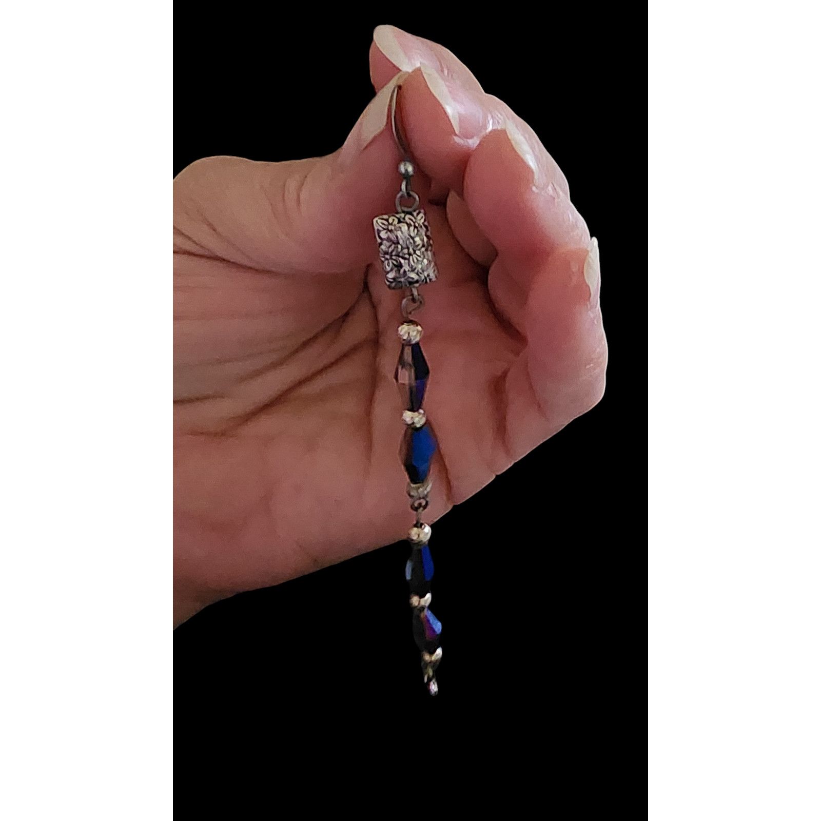 Other Vintage Long blue AB iridescent crystal earrings silver bead Size ONE SIZE - 6 Thumbnail