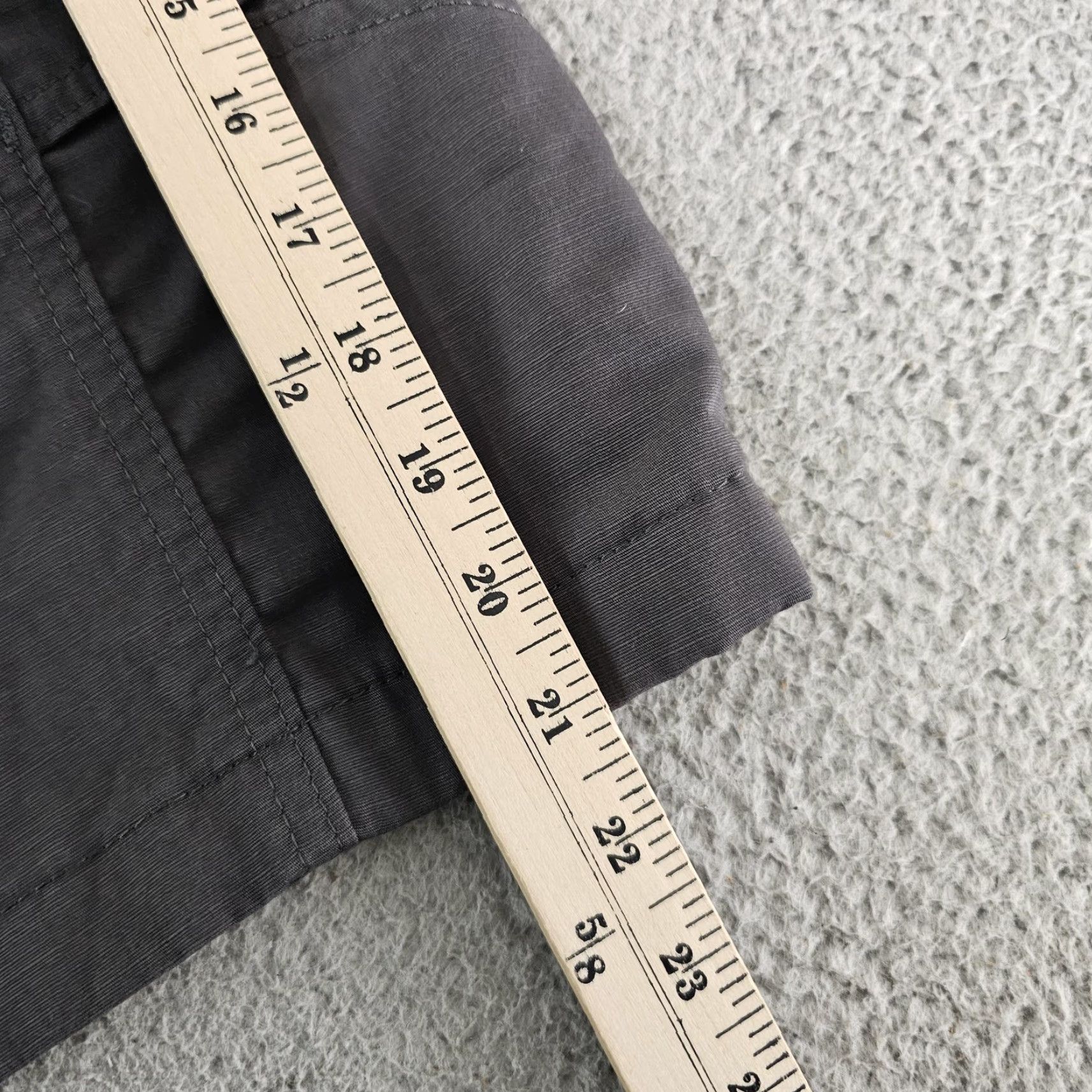 Carhartt Carhartt Shorts Mens 38 Gray Force Extremes Relaxed Fit Cargo Zip Pocket Work Size US 38 / EU 54 - 7 Thumbnail