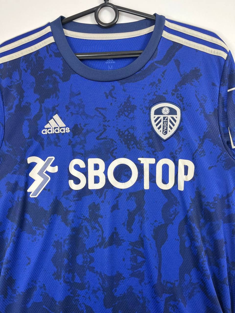 Adidas Leeds United 2021/22 Away Shirt Jersey Adidas Mens Size M Size US M / EU 48-50 / 2 - 2 Thumbnail