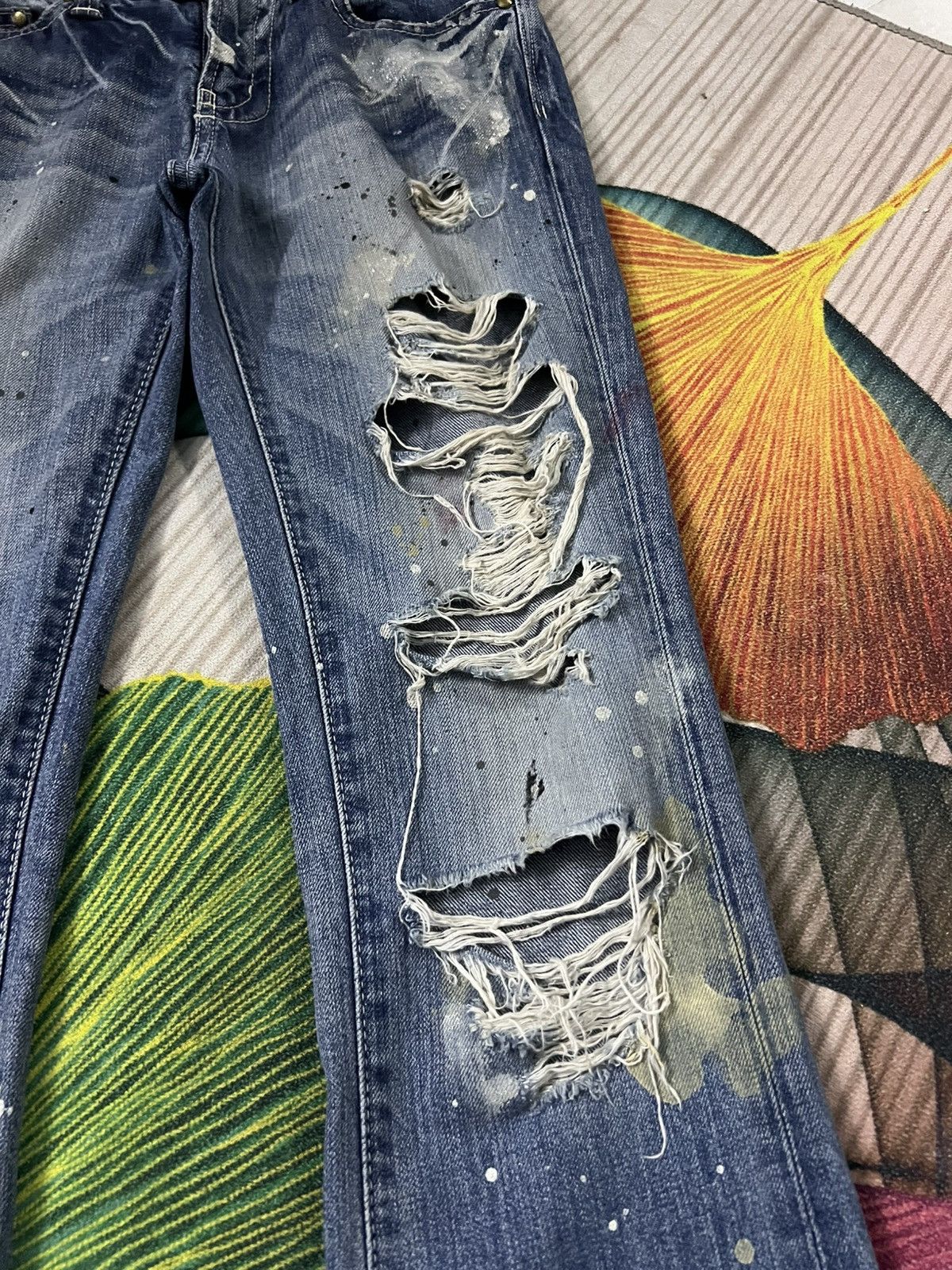 Japanese Brand 💥Flare💥Vanquish Distress Painted Flare Jean Very Rare Size US 30 / EU 46 - 6 Thumbnail