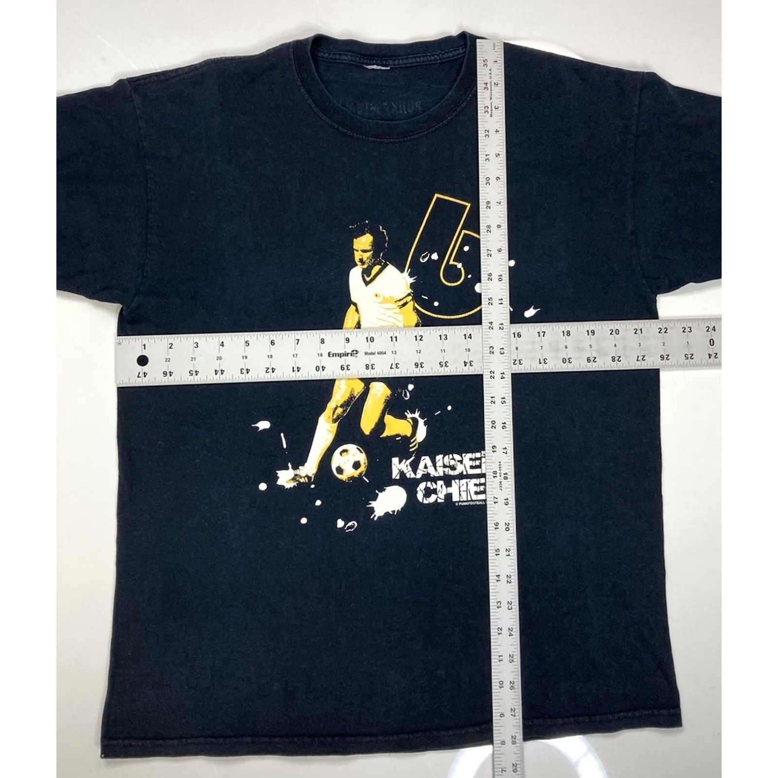 Vintage VINTAGE Punk Football Kaiser Chief 2007 Graphic T-shirt Men Large Black Soccer Size US L / EU 52-54 / 3 - 7 Thumbnail