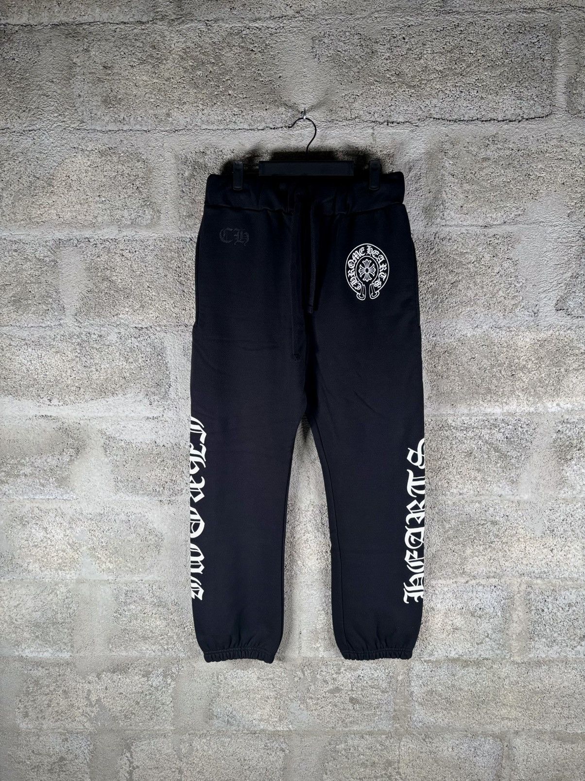 Chrome Hearts Chrome Hearts horseshoe sweatpants Size US 32 / EU 48 - 1 Thumbnail