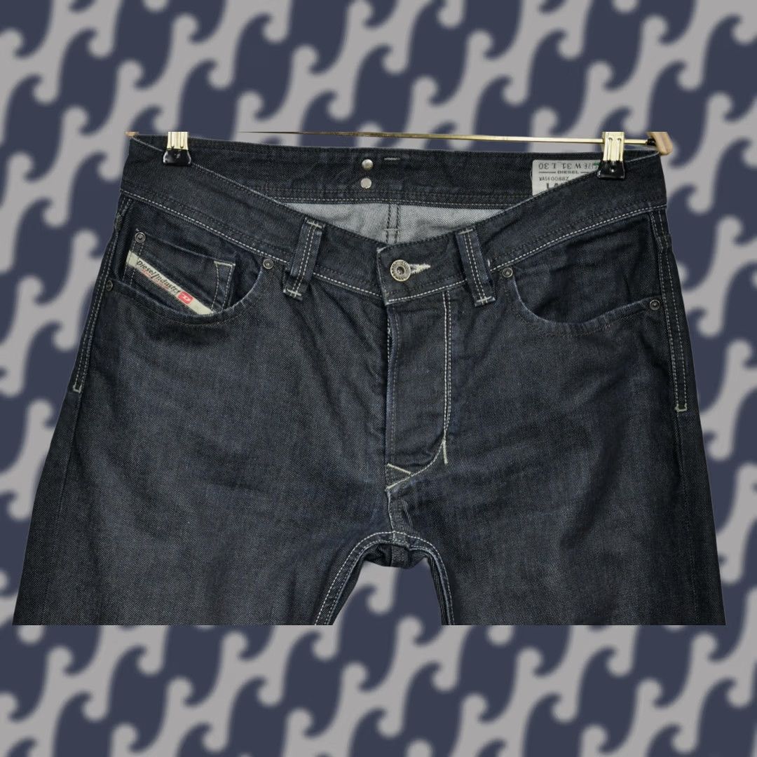 Diesel DIESEL LARKEE 0088Z REGULAR STRAIGHT Jeans Men W31/L30 Black 100% Cotton Made in Italy Size US 31 - 1 Thumbnail