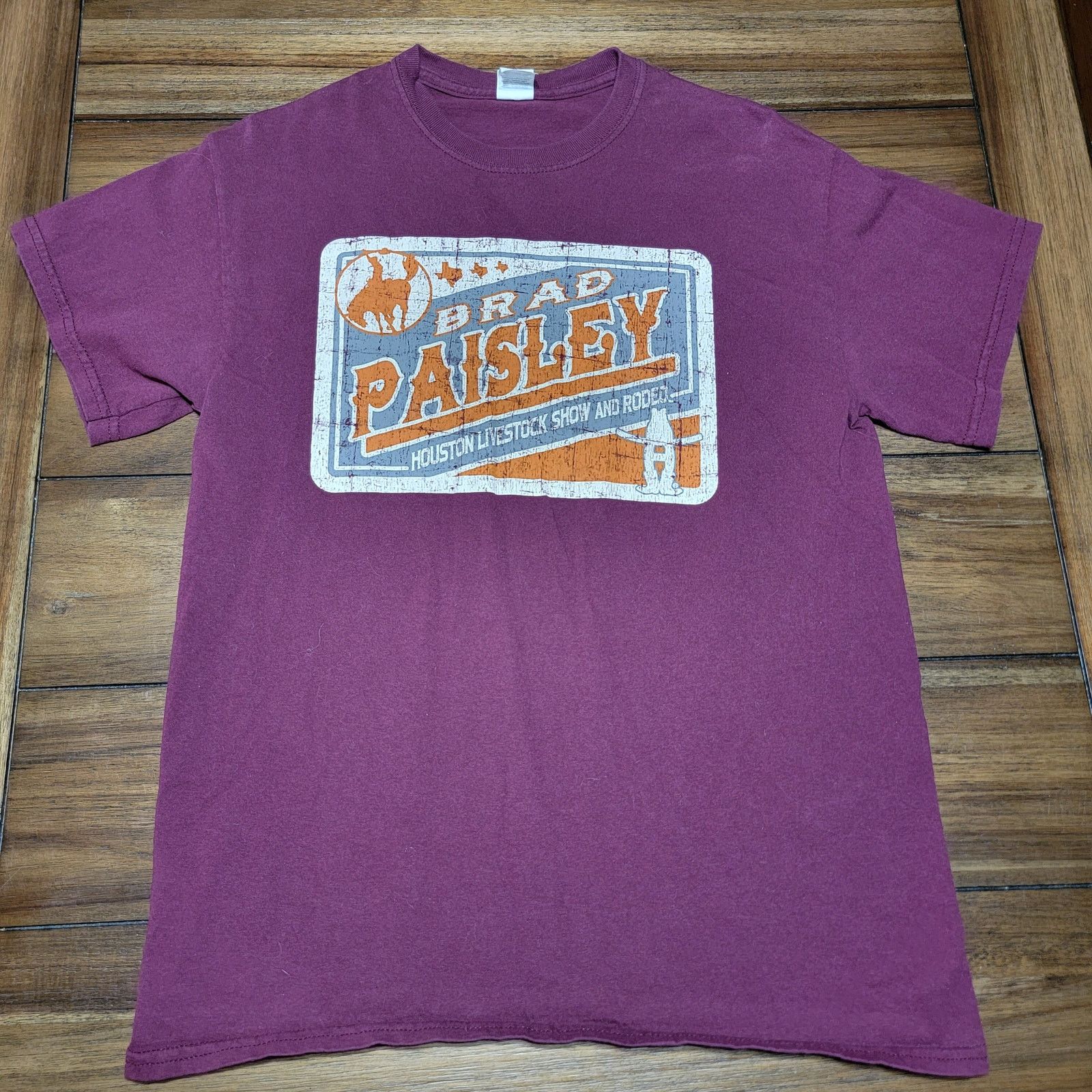 Gildan Brad Paisley Houston Rodeo Unisex Tee (Gildan) - Size Medium Size M / US 6-8 / IT 42-44 - 1 Thumbnail