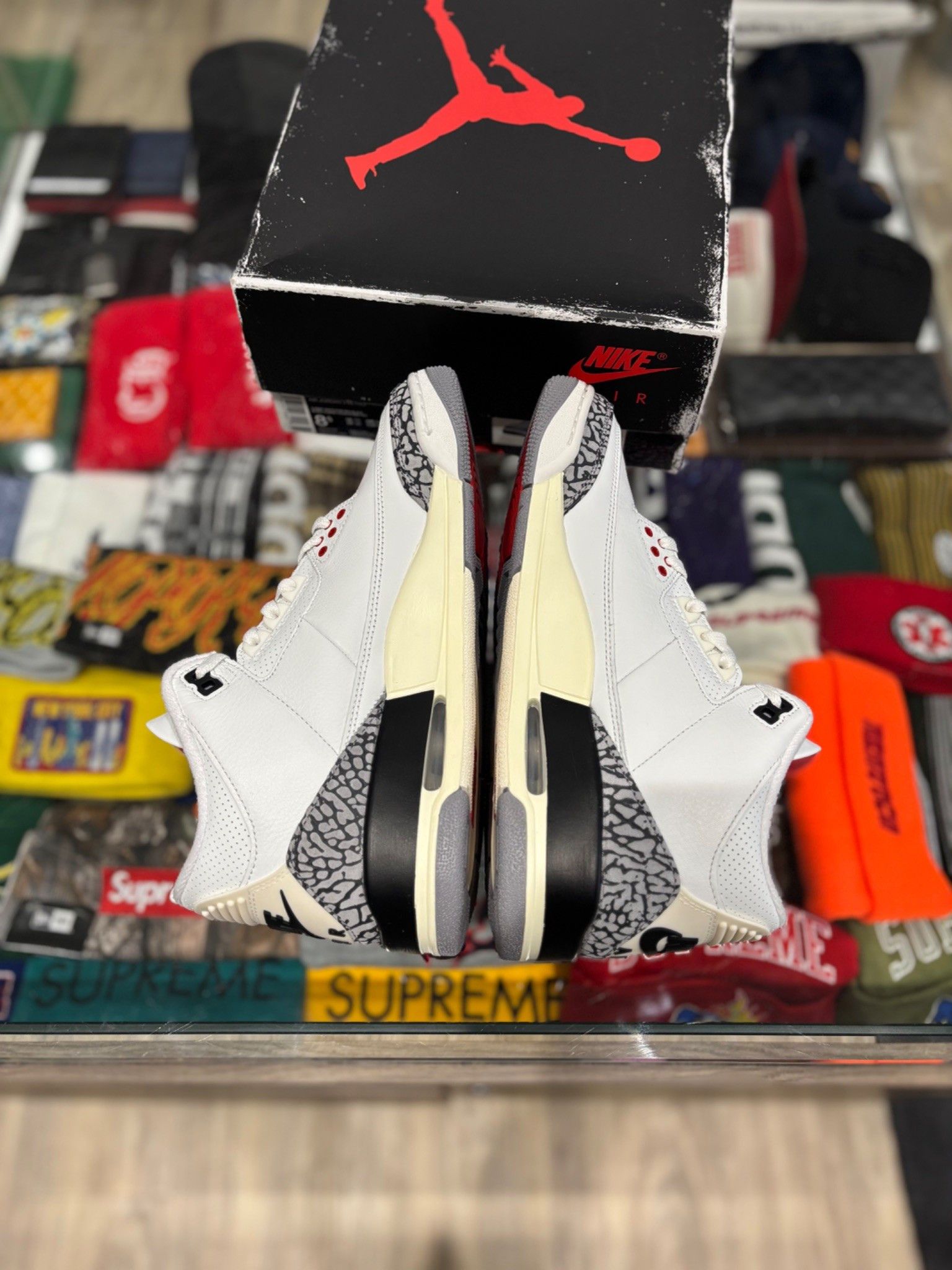 Jordan Brand Jordan 3 White Cement Reimagined Size US 8.5 / EU 41-42 - 5 Thumbnail
