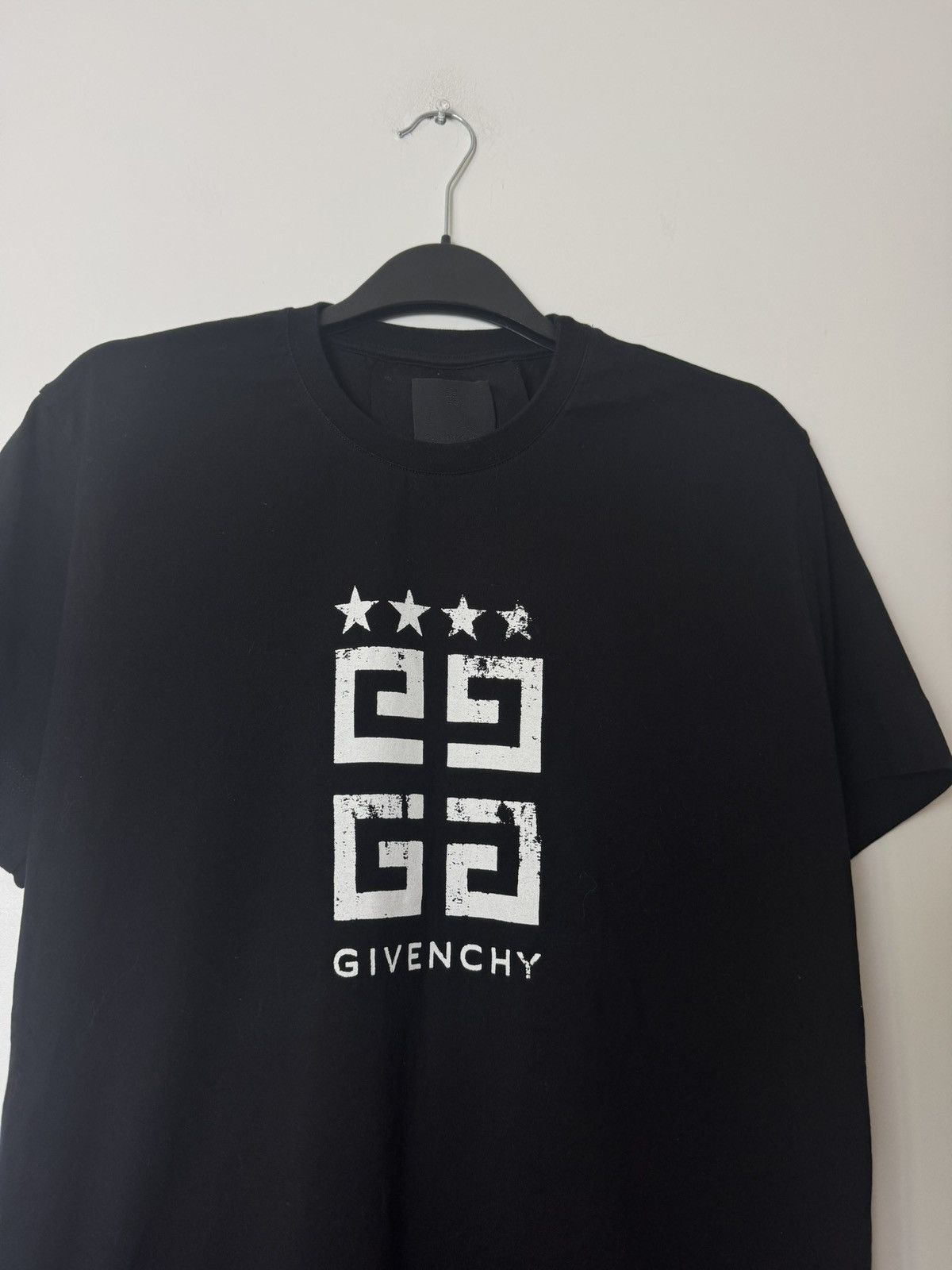 Givenchy Givenchy 4G Stars Logo Tee Black Luxury Designer Slim Fit Size US XL / EU 56 / 4 - 3 Thumbnail
