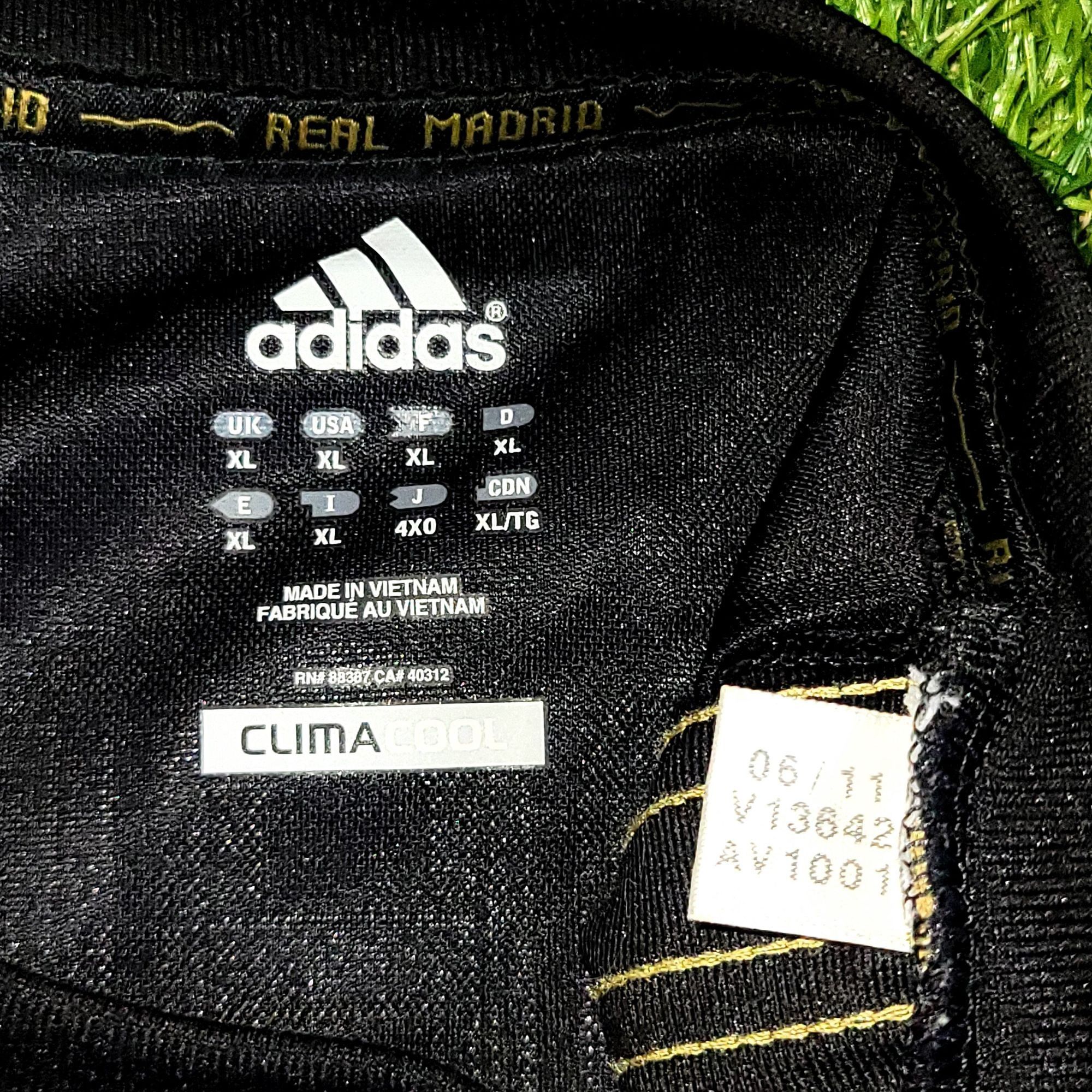 Adidas Ronaldo Real Madrid 2011 2012 Away Soccer Jersey XL Size US XL / EU 56 / 4 - 5 Thumbnail