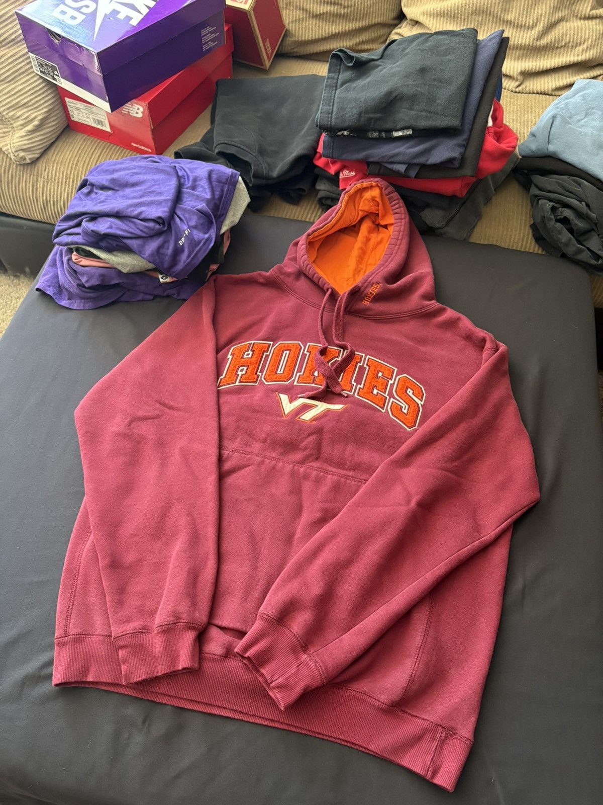 Colosseum Athletics Vintage Virginia Tech Hokies Hoodie Size US XL / EU 56 / 4 - 1 Thumbnail