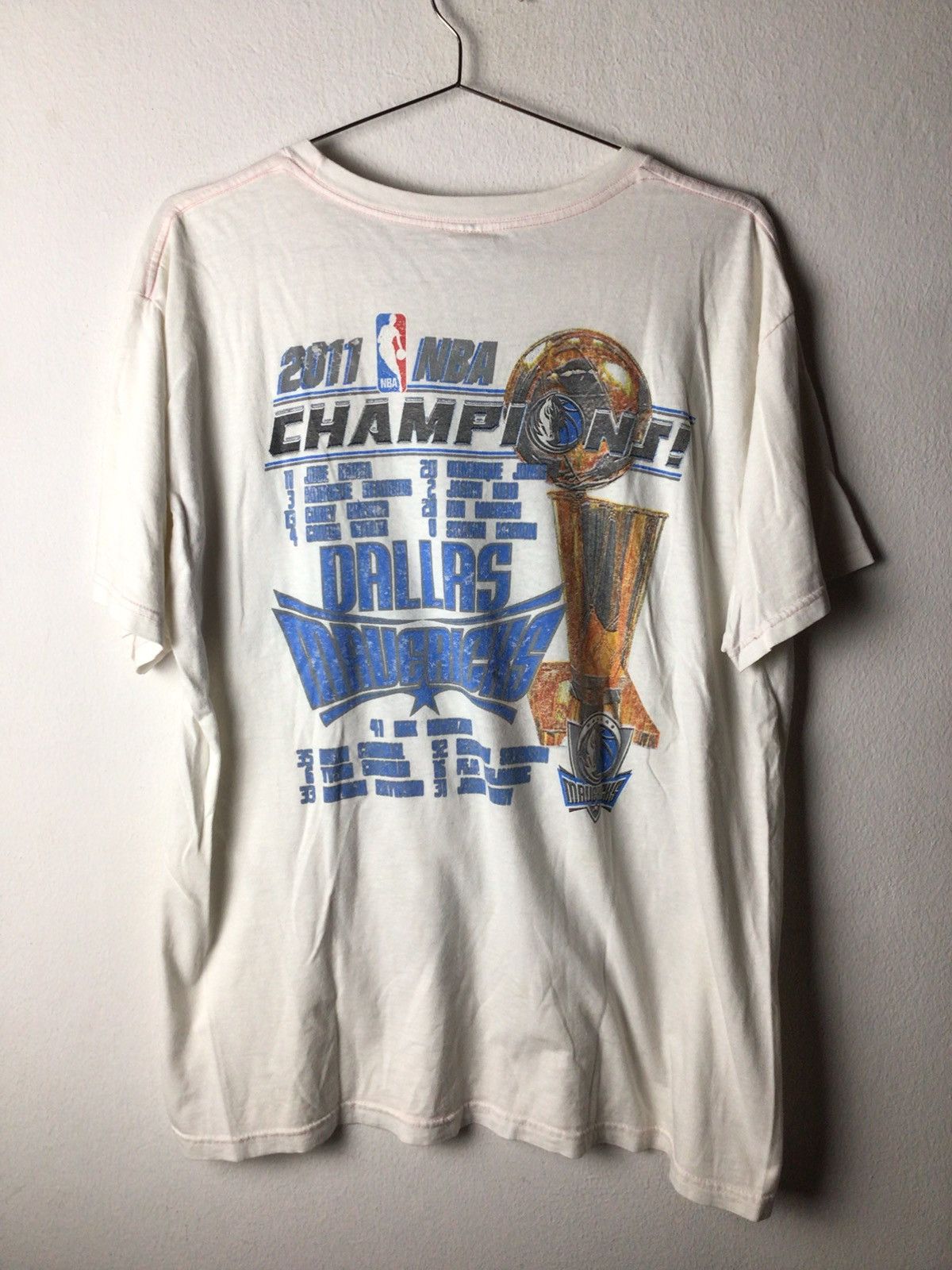 NBA Dallas Mavericks 2011 NBA Champions Size US XL / EU 56 / 4 - 3 Thumbnail