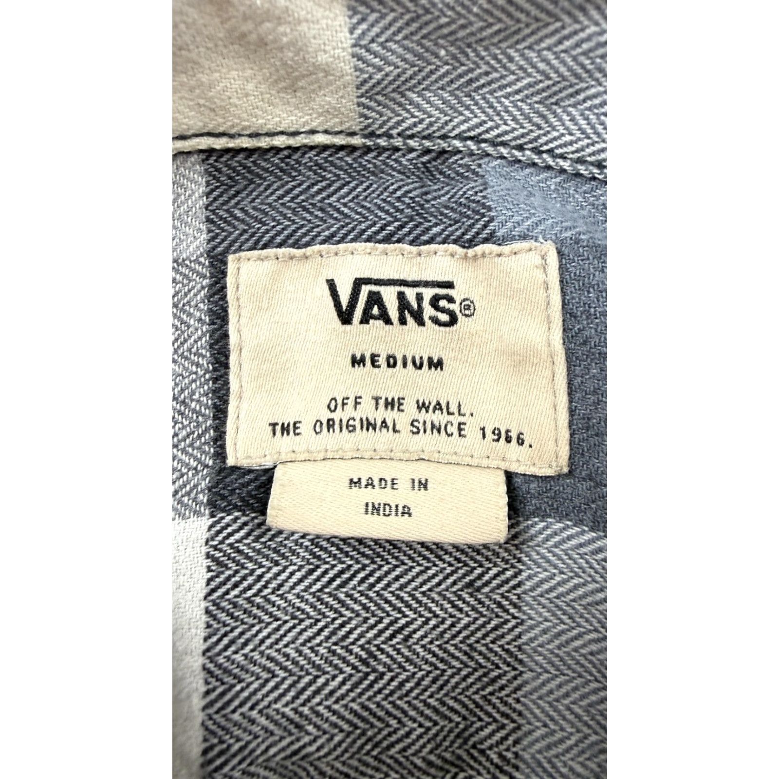 Vans Vans Shirt Mens Medium Gray Plaid Flannel Long Sleeve Button Front Casual Size US M / EU 48-50 / 2 - 7 Thumbnail