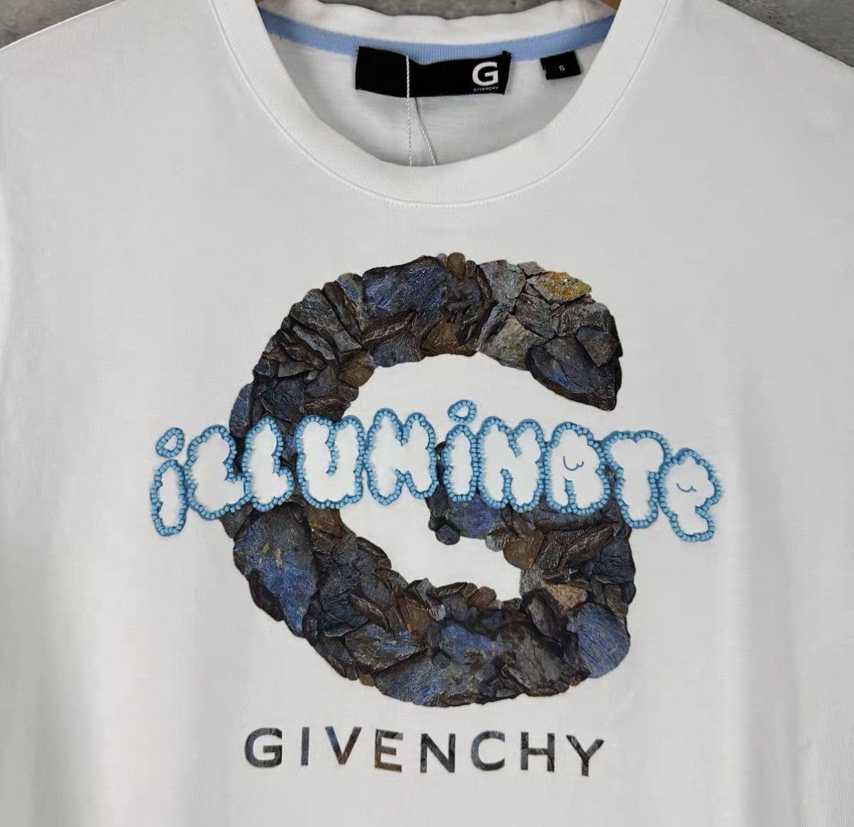 Givenchy Givenchy Beaded Logo Short Sleeve T-shirt J42 Size S / US 4 / IT 40 - 3 Thumbnail