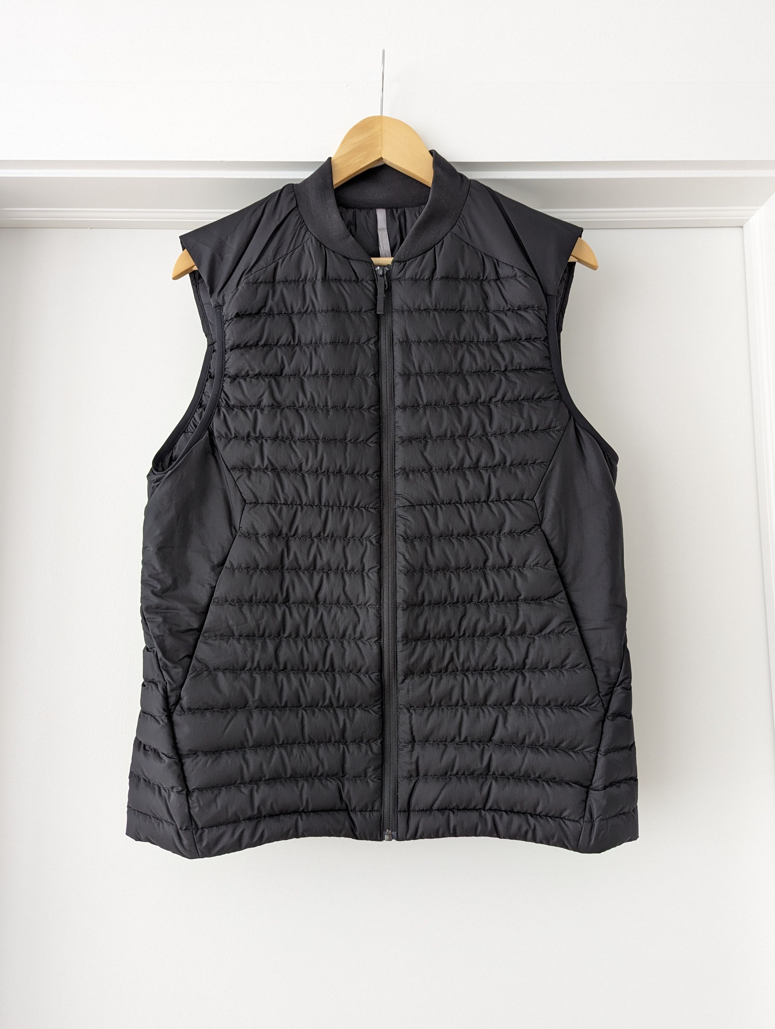 image of Arcteryx Veilance Conduit Lt in Black, Men's (Size Medium)