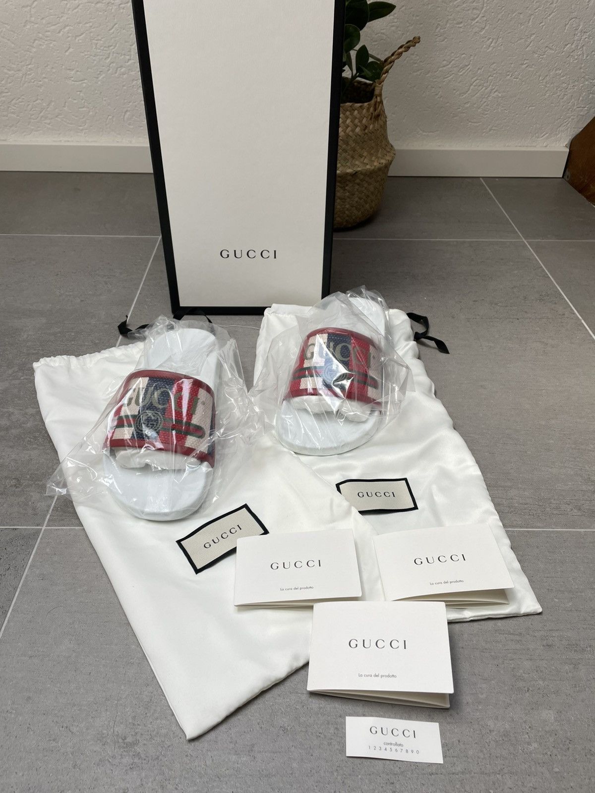 Gucci Gucci logo Sylvie slide sandal Size US 8 / EU 41 - 7 Thumbnail