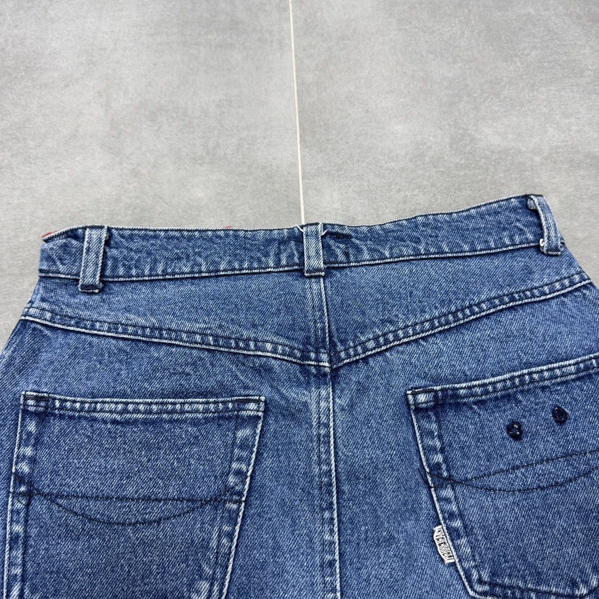 Ferre × Vintage Vintage Ferre Jeans Embroidered Logo Denim Skirt Size M Size 34" / US 12 / IT 48 - 16 Thumbnail
