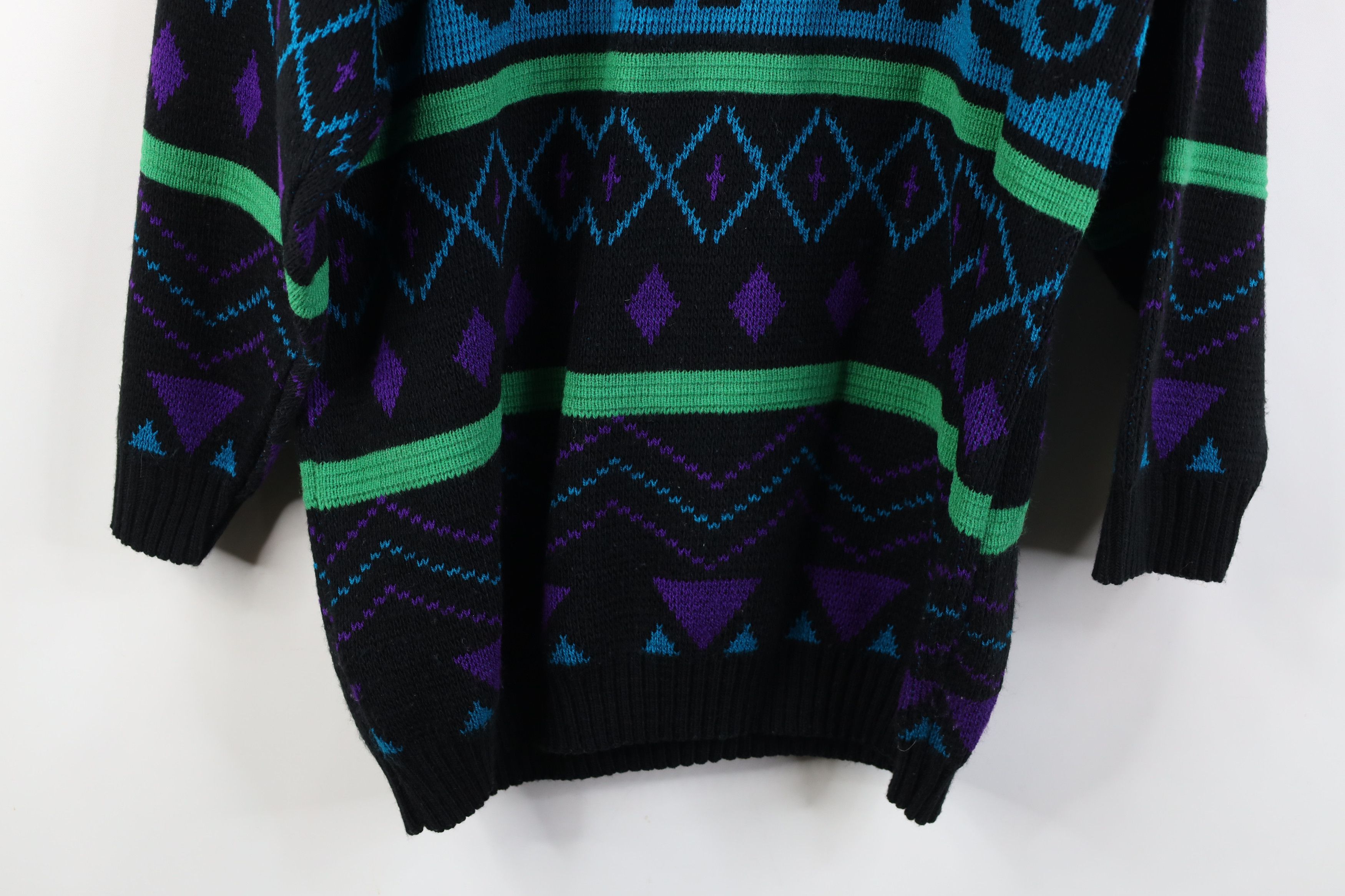 Vintage Vintage 90s Coogi Style Geometric Knit Sweater USA Size L / US 10 / IT 46 - 10 Thumbnail