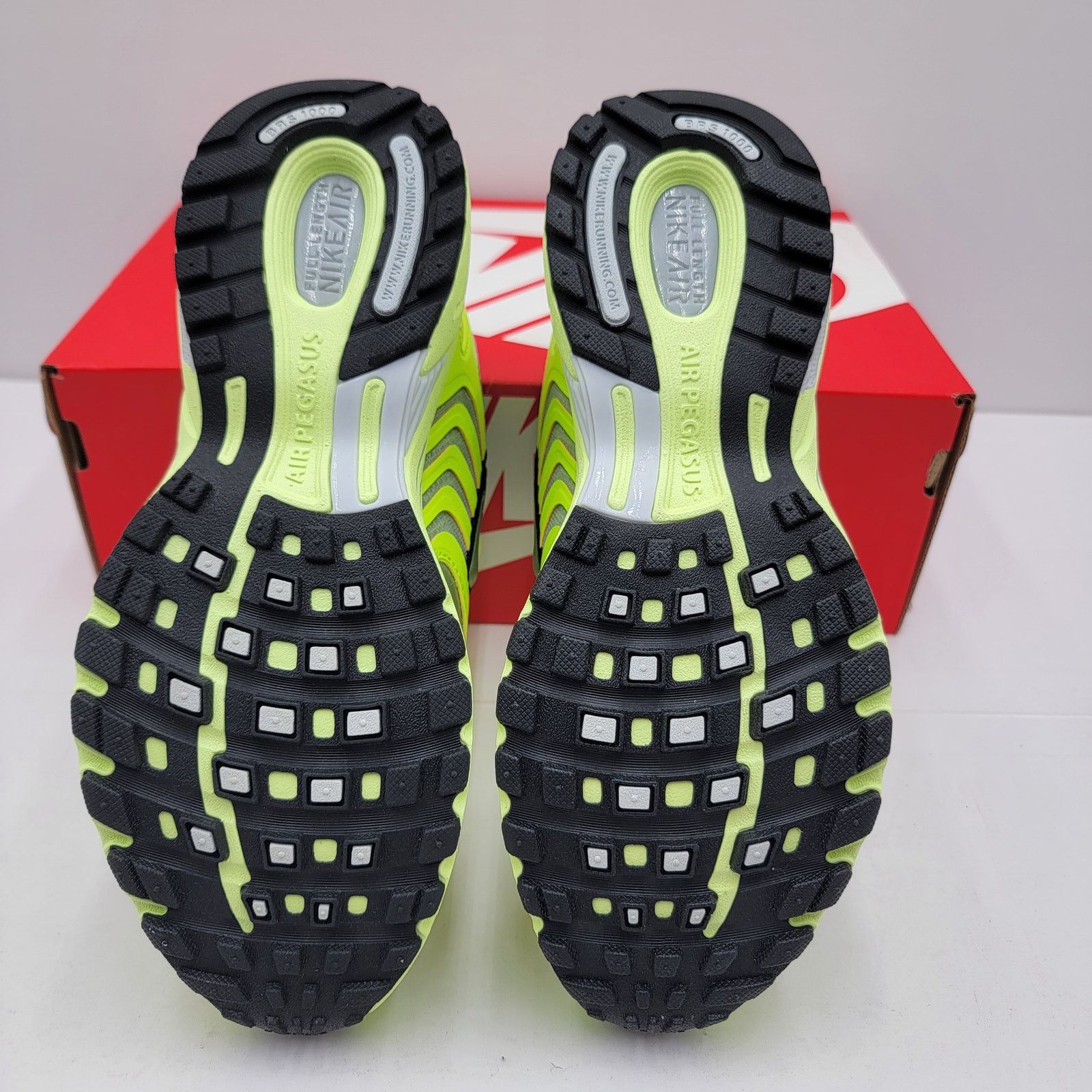 Nike Nike Air Pegasus 2K5 'Volt' Women's Size 7 - New in Box Size US 7 / IT 37 - 6 Thumbnail