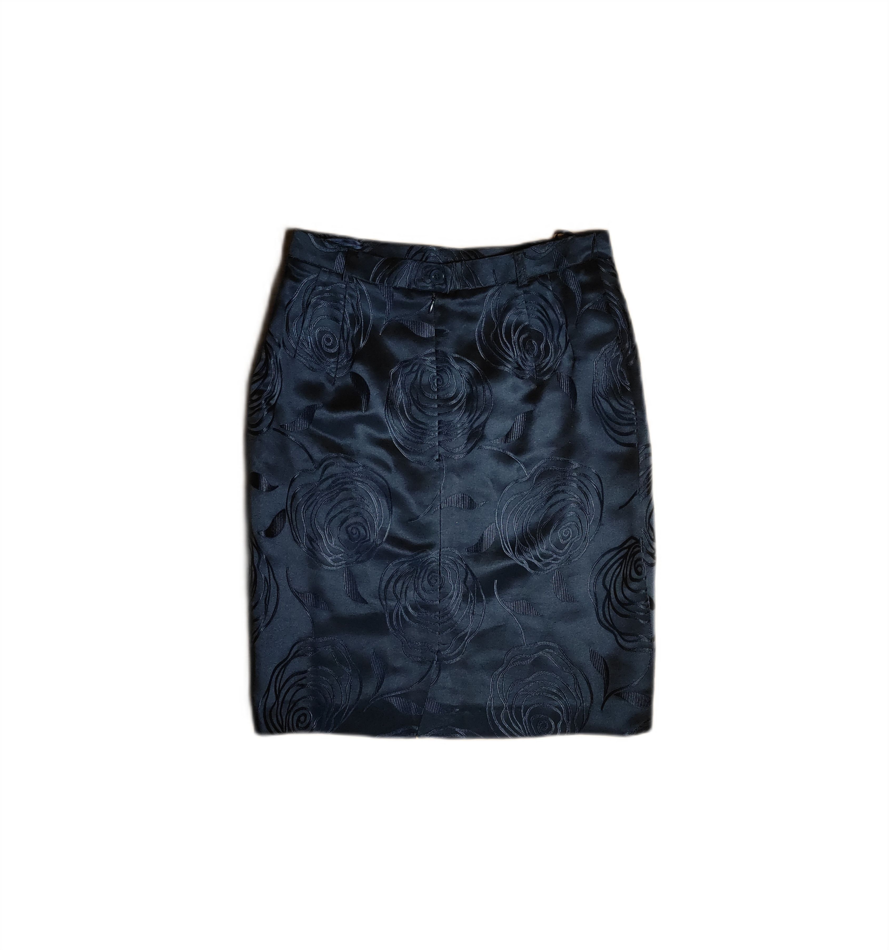 **NEW! Escada Silk Rose Navy Skirt**