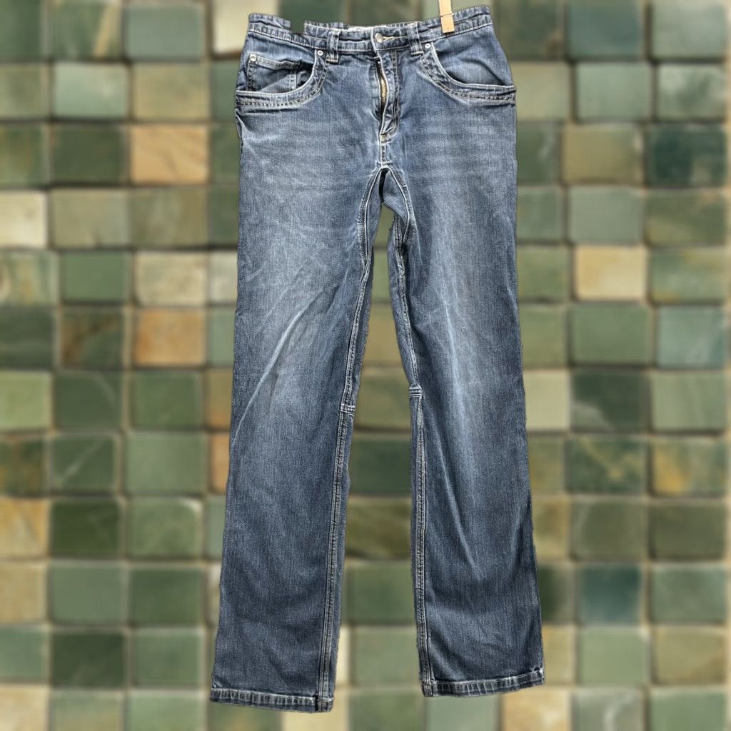 Mountain Khakis Mountain Khakis Jeans Mens 30x32 Straight Whisker Western Outdoor Workwear Gorp Blue Denim Cotton Spandex 5-Pocket Mens Regular Jeans Size US 30 / EU 46 - 1 Thumbnail