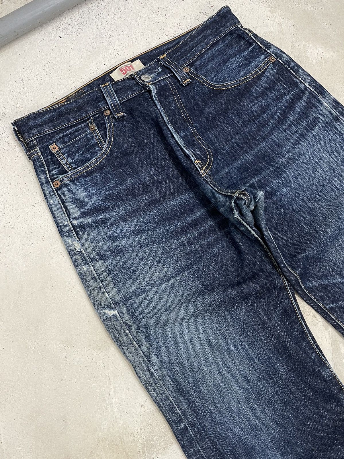 Levi's Levis 501 Straight Leg Buttonfly Dark Denim Distressed Size US 29 - 3 Thumbnail